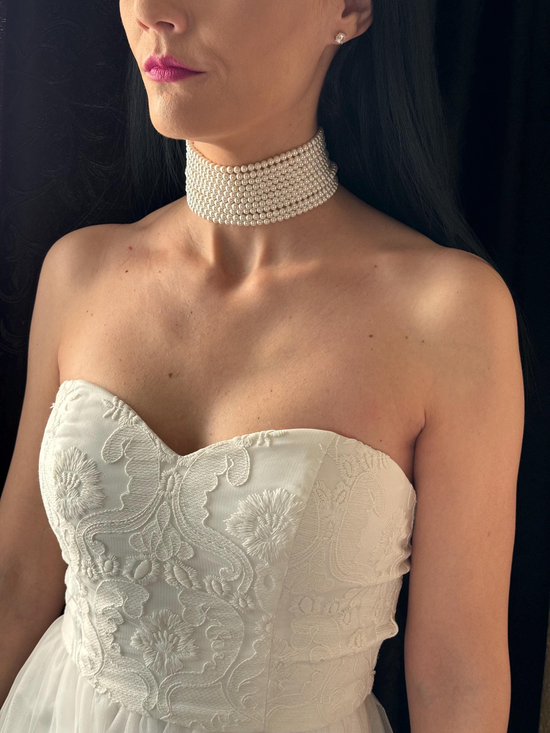 Layered Pearl Choker with 10 Strands and silver, gold or rose gold clasp, Prom Statement Necklace, Wedding Choker, Bridal Pearl Necklace