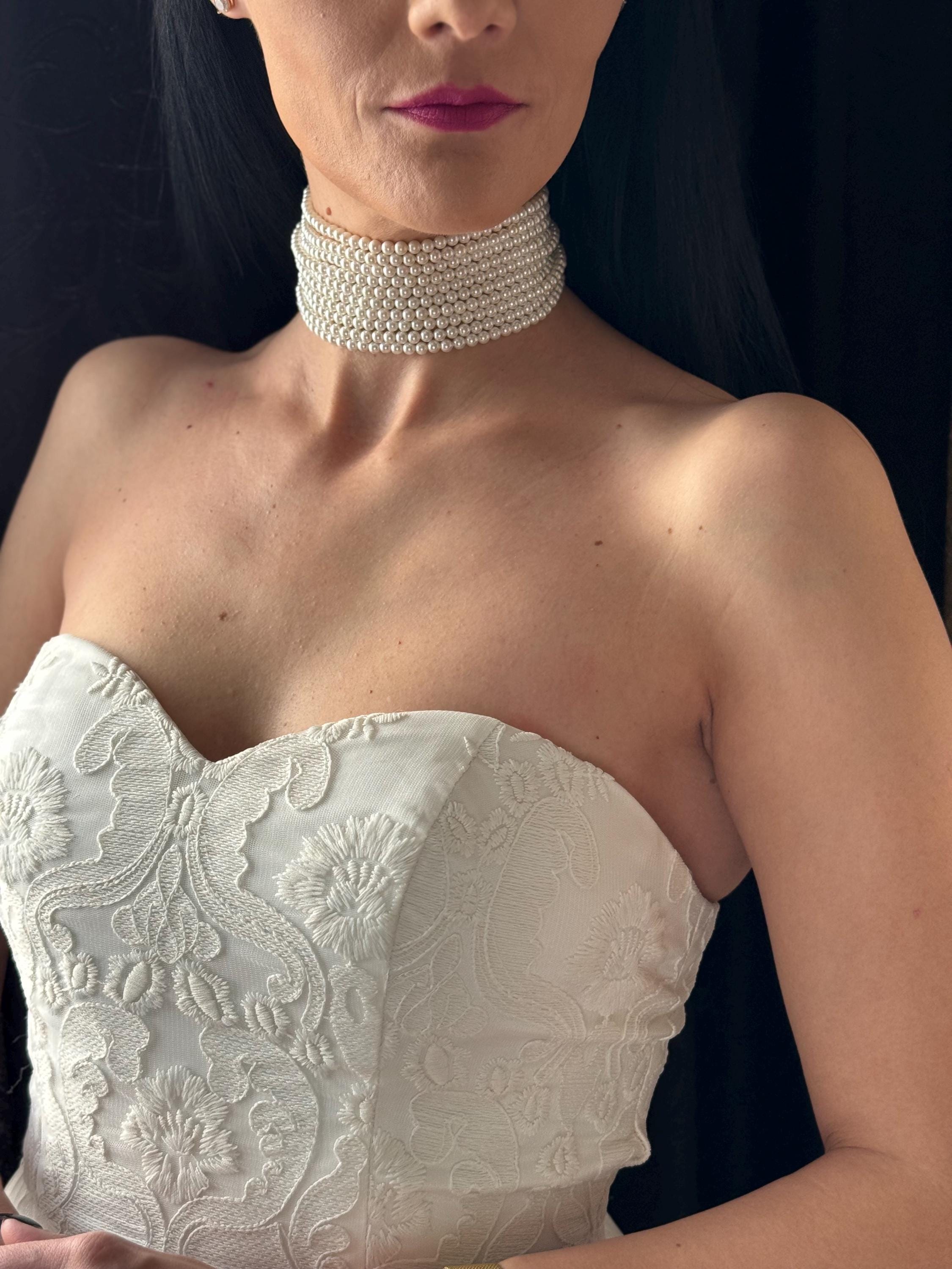 Layered Pearl Choker with 10 Strands and silver, gold or rose gold clasp, Prom Statement Necklace, Wedding Choker, Bridal Pearl Necklace