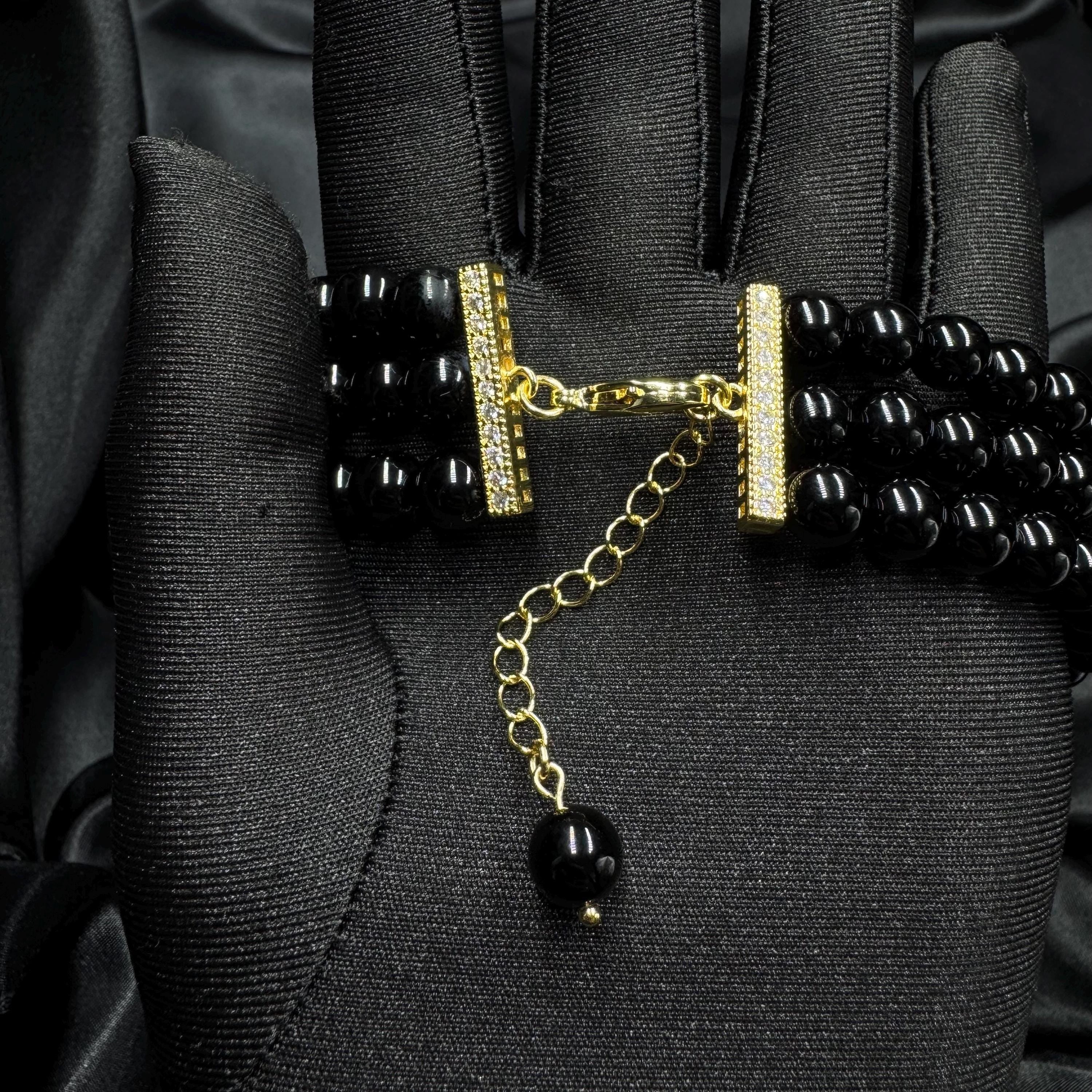 Black Pearl Choker Necklace Gothic Halloween Jewelry Vampire Costume Necklace Dark Elegant Beaded Collar for Women