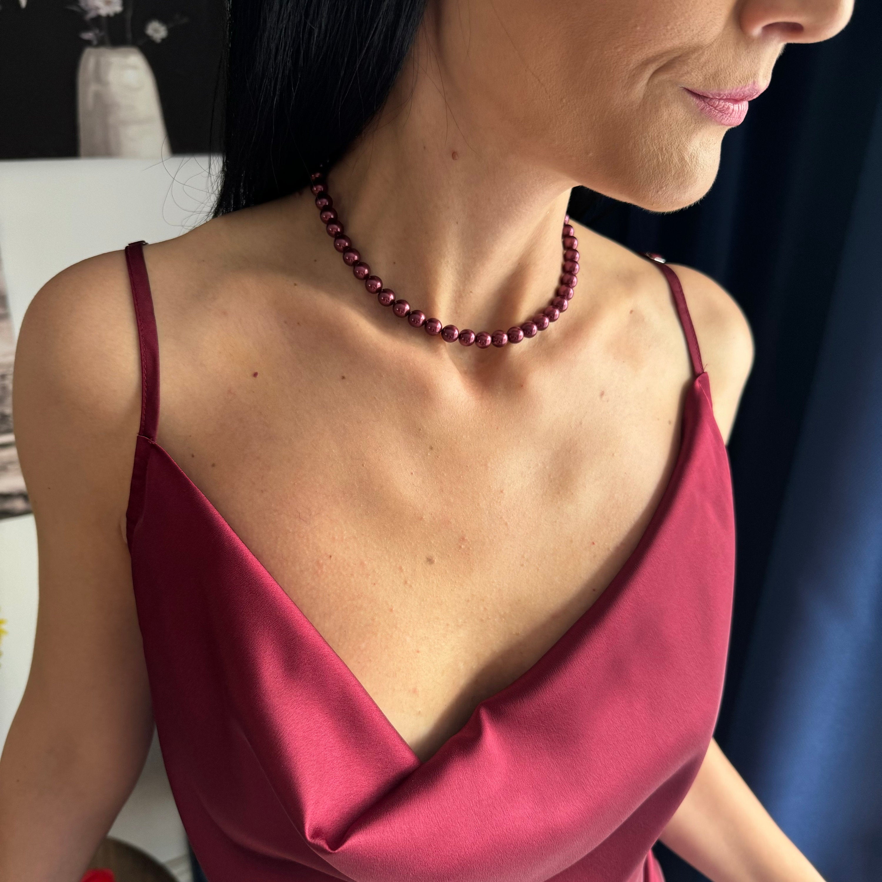 Burgundy Pearl Choker Necklace Wedding Jewelry Bridal Party Gift Classic Statement Piece Elegant Wine Color Beads Formal Event Accessory Glossy Crystal Pearls Gold Plated Clasp Sophisticated Design Vintage Inspired Look Special Occasion