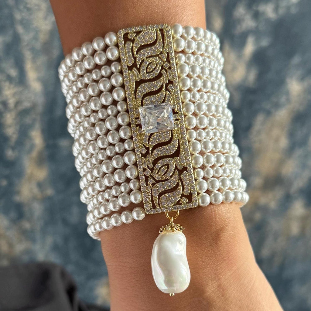 Pearl Cuff Wide Bracelet Custom Wedding Wrist Accessory Party Wear Festival Jewelry Statement Arm Decoration Pearl Charm Formal Occasion