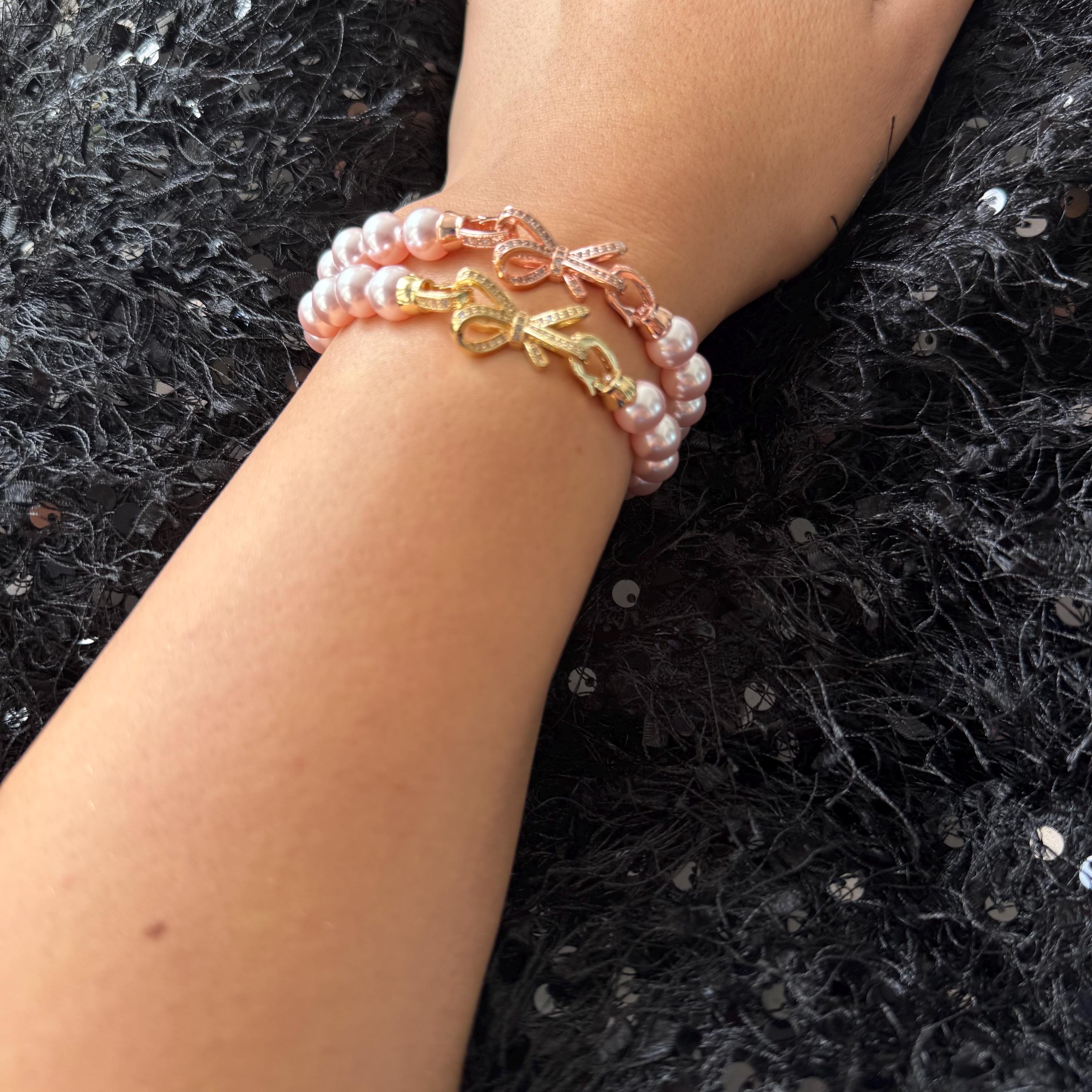 Christmas Gift Idea Pink Pearl Bracelet Secret Santa Present Holiday Jewelry Collection Bow Charm Design Crystal Pearl Accessory Elegant Gift Option Adjustable Length Bracelet Feminine Style Jewelry Perfect Birthday Present Customizable