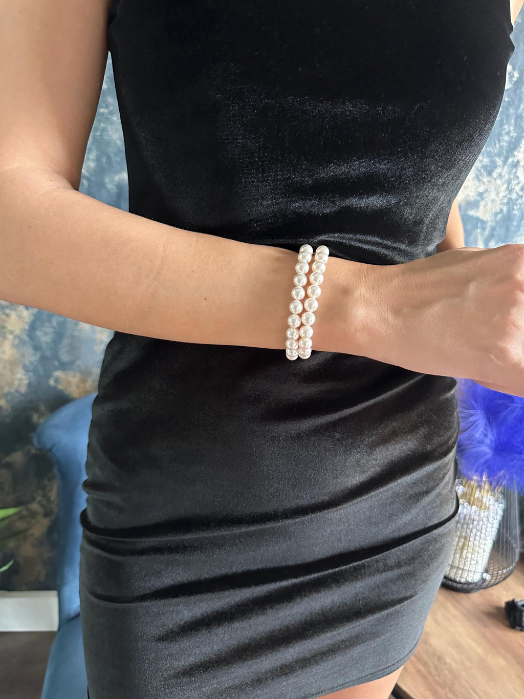 Layered Pearl Bracelet Wedding Accessory Bridal Jewelry Vintage Style Crystal Double Strand Elegant Design Costume Jewellery Bride Wrist