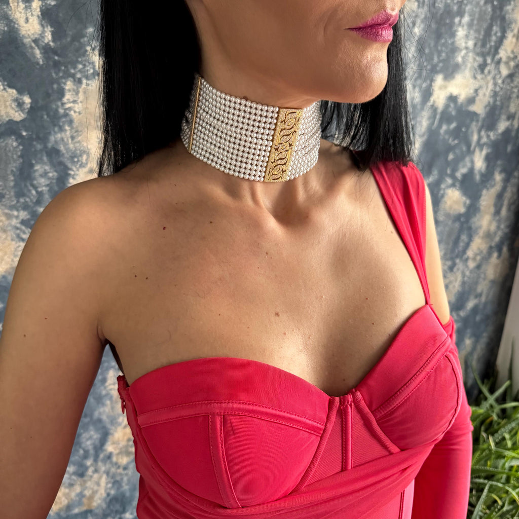 Pearl Choker Necklace Wedding Jewelry Elegant Bridal Accessory Luxury Statement Piece Gold Plated Design Multi Row Pearl Collection Formal Event Wear Special Occasion Jewelry Adjustable Length Option Premium Shell Pearls High Quality