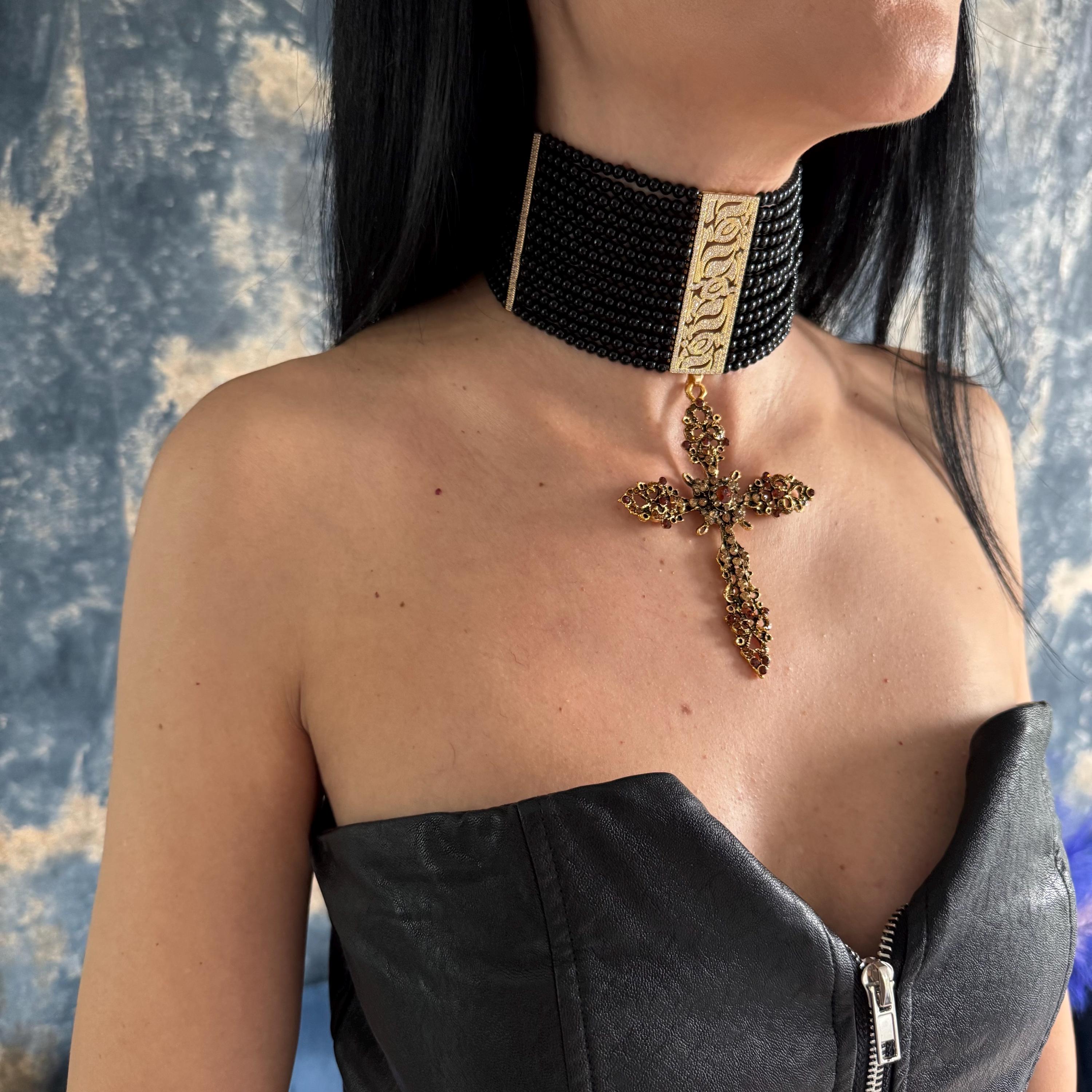 Elegant Statement Collar Black Agate Choker Luxury Neck Adornment Gothic Cross Design Gold Plated Centerpiece Premium Jewelry Collection Handmade Crystal Details Zircon Accents Adjustable Length Options Secure Fastening Mechanism Evening