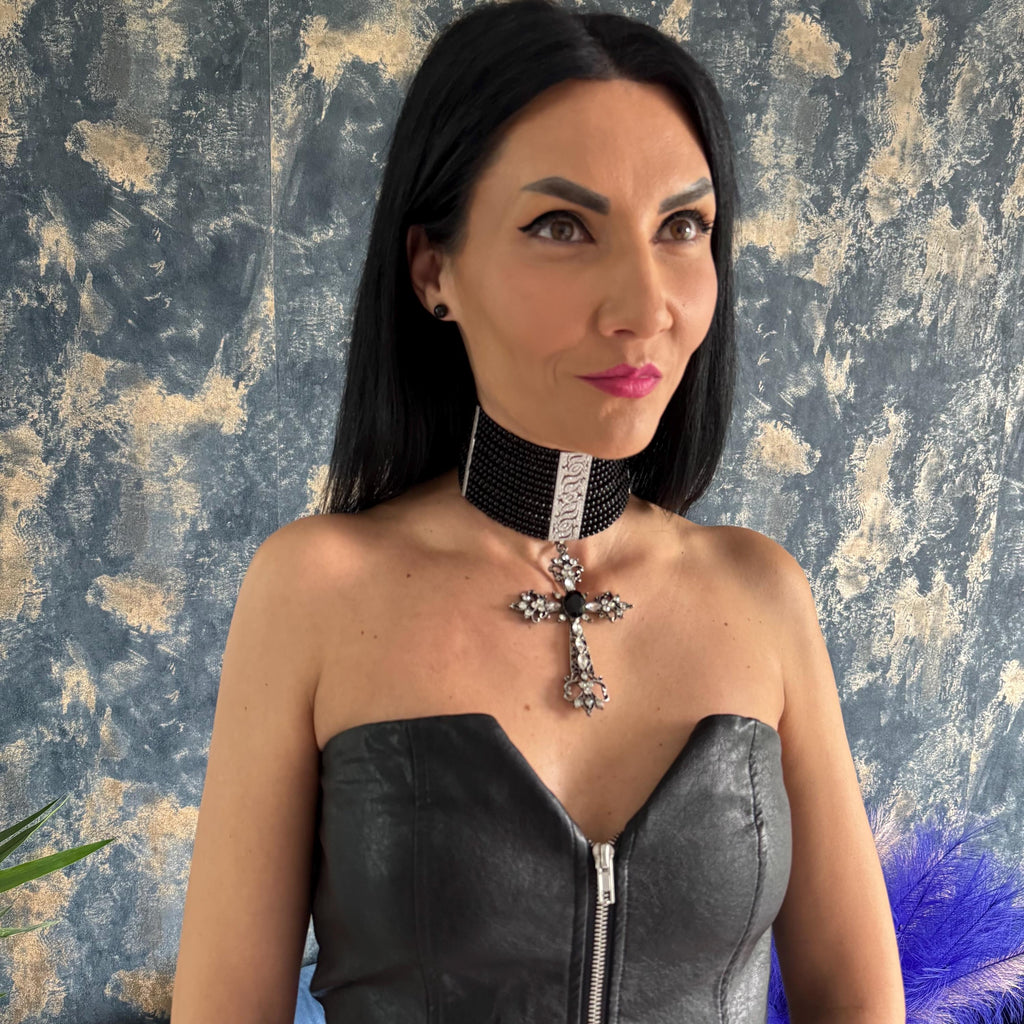 Statement Jewelry Piece Black Agate Choker Necklace Gothic Style Cross Pendant Victorian Design Alternative Fashion Accessory Bold Beaded Creation Handmade Craftsmanship Premium Materials Zircon Centerpiece Platinum Plated Elements