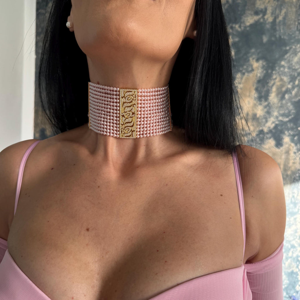 Formal Occasion Necklace Pink Pearl Choker Elegant Design Statement Jewelry Gold Crystal Accents Special Event Accessory Wedding Collection Piece Luxury Gift Idea Adjustable Length Comfort Perfect Evening Wear Bridal Party Essential Gold