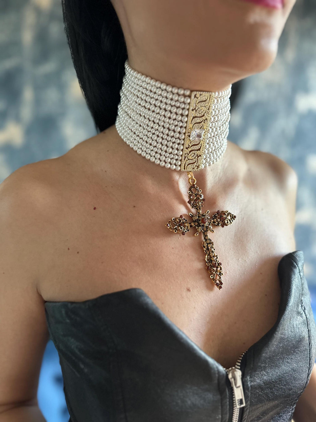 Layered Pearl Choker with Cross Pendant Gothic Baroque Statement Necklace Bridal Pearl Jewelry Vintage Ornate Metal Collar Wide Victorian