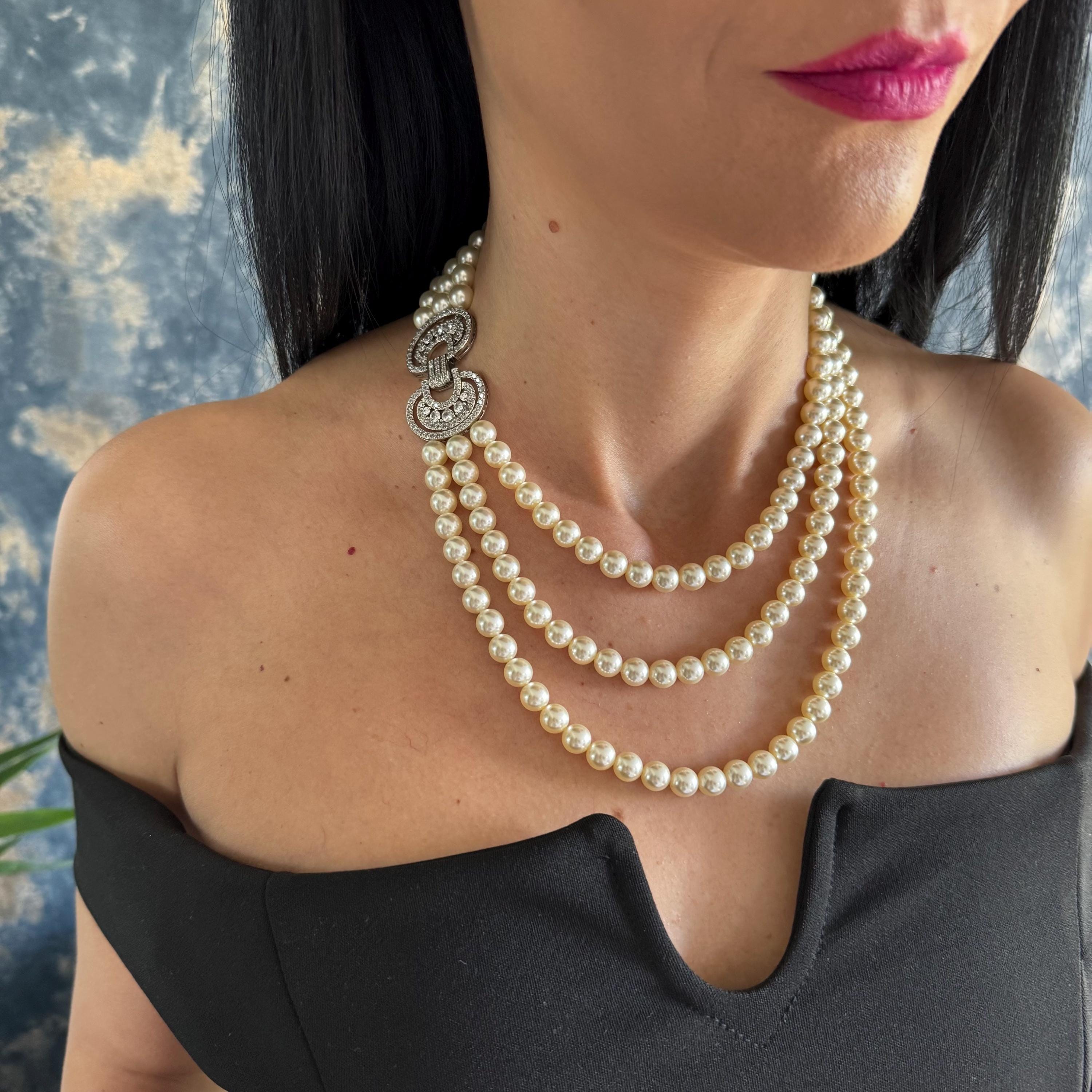 Triple Strand Pearl Necklace Vintage Style Accessory Jewelry Classic Multi Layer Cascade Design Elegant Costume Jewellery Formal Wear 1920