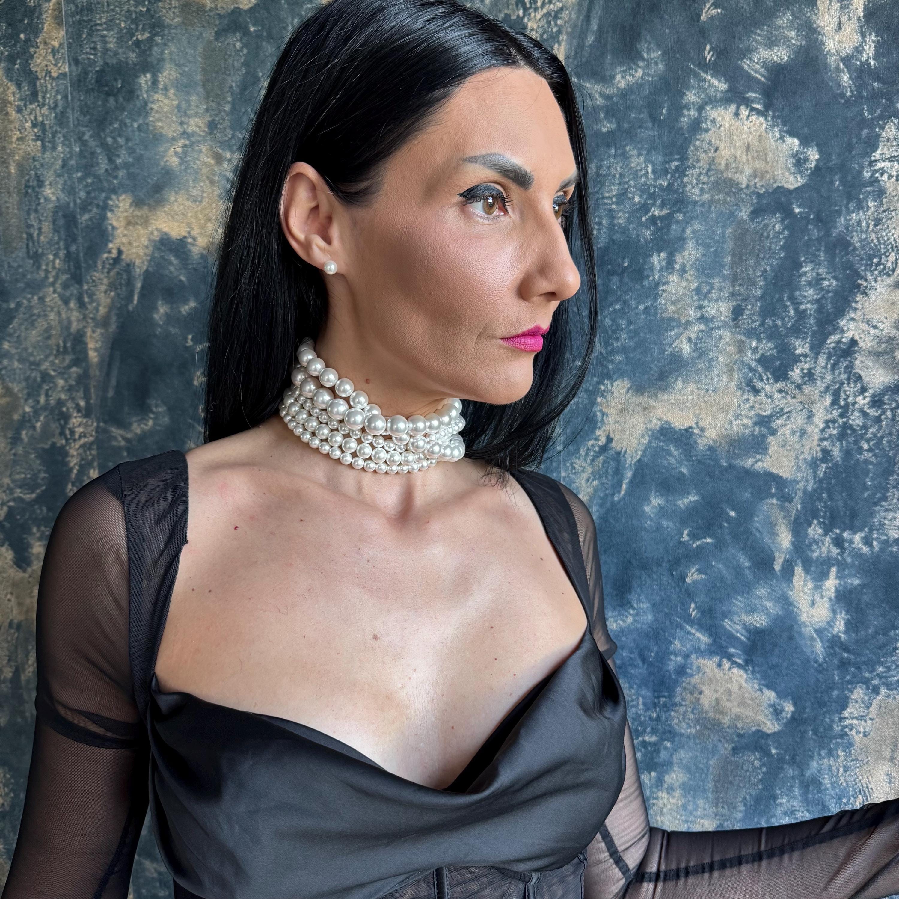 Chunky Pearl Choker Layered Statement Necklace Wedding Jewelry Collection Bridal Party Accessory Five Strand Design Oversized Pearl Style Luxury Neck Piece Special Occasion Jewelry Adjustable Length Option Elegant Gift Idea Formal Event