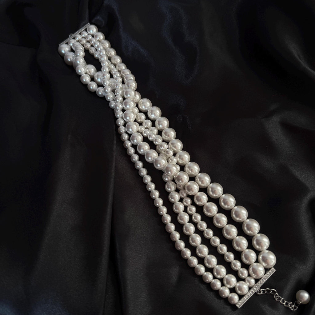 Oversized Layered Pearl Choker Necklace Statement Jewelry Gift Elegant Design Luxury Piece Chunky Style Retro Fashion Occasion Accessory