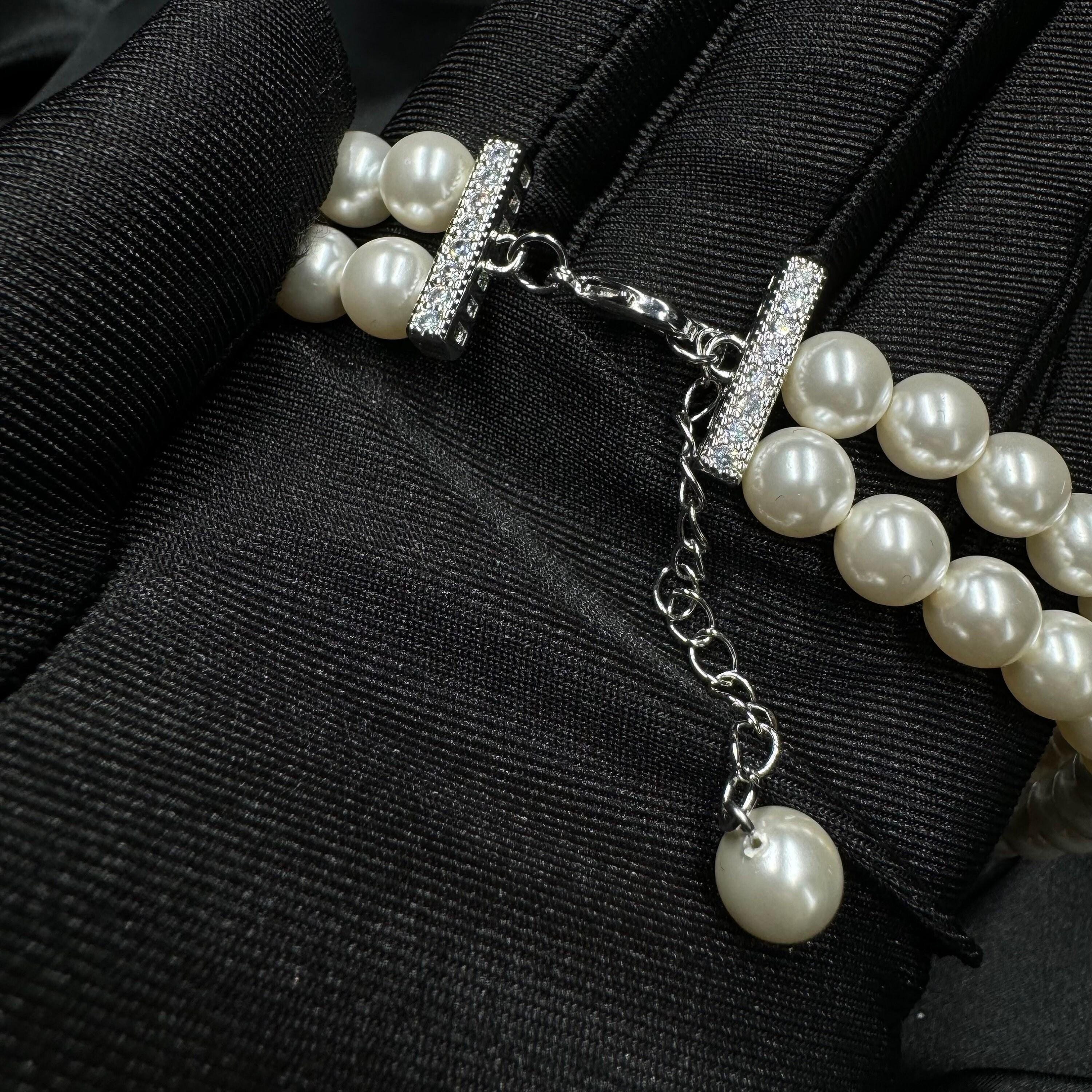 Pearl Wedding Bracelet Bridal Jewelry Crystal Design Elegant Accessory Rhinestone Detail Flower Two Layer Gold Formal Luxury Piece