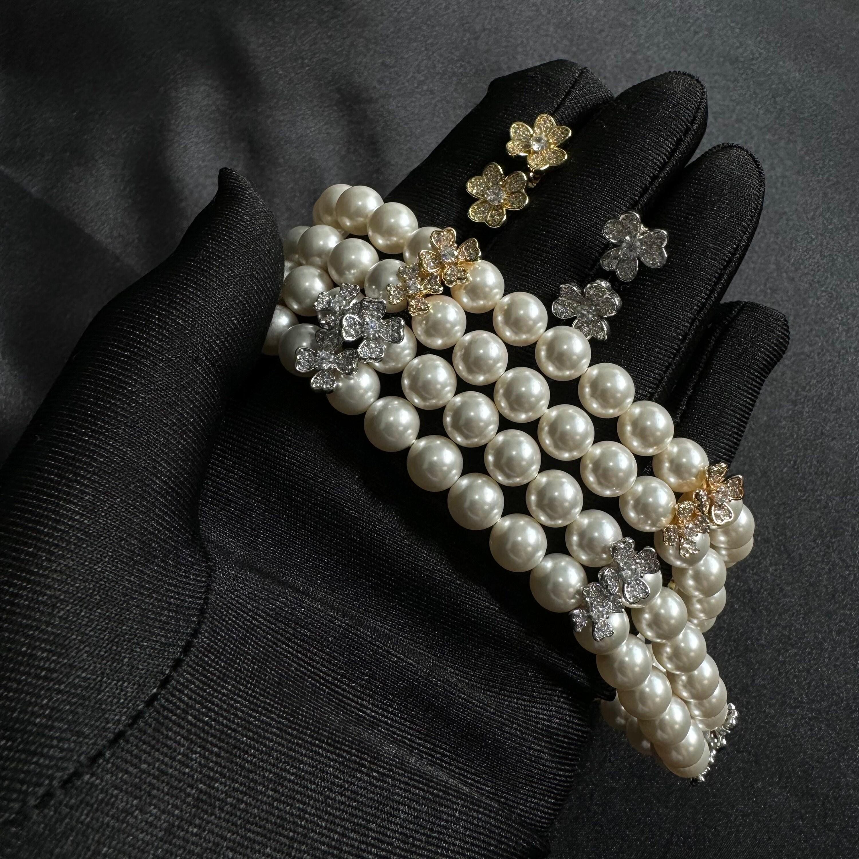 Pearl Wedding Bracelet Bridal Jewelry Crystal Design Elegant Accessory Rhinestone Detail Flower Two Layer Gold Formal Luxury Piece