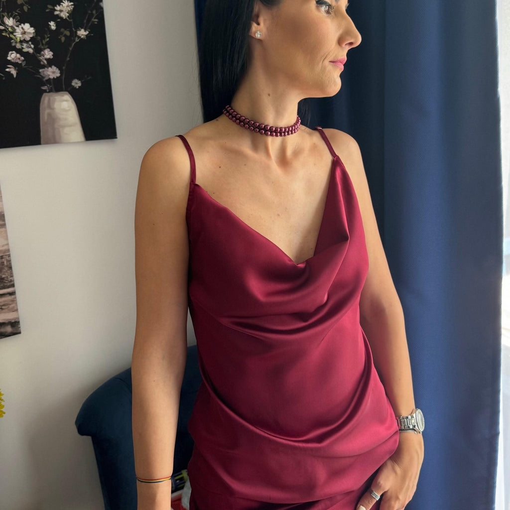 Two Layer Choker Necklace Wine Pearl Design Elegant Beaded Creation Burgundy Statement Piece Formal Accessory Gold Rhinestone Clasp Sophisticated Jewelry Collection Evening Wear Essential Wedding Guest Attire Special Event Accessory Classic