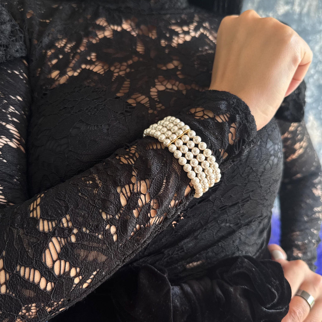 Crystal Pearl Bracelet Layered Design Luxury Wedding Jewelry Bridal Accessory Statement Piece Formal Occasion Adornment Multi Strand Collection Classic Wrist Jewelry Elegant Wedding Style Timeless Pearl Design Special Event Accessory Bridal