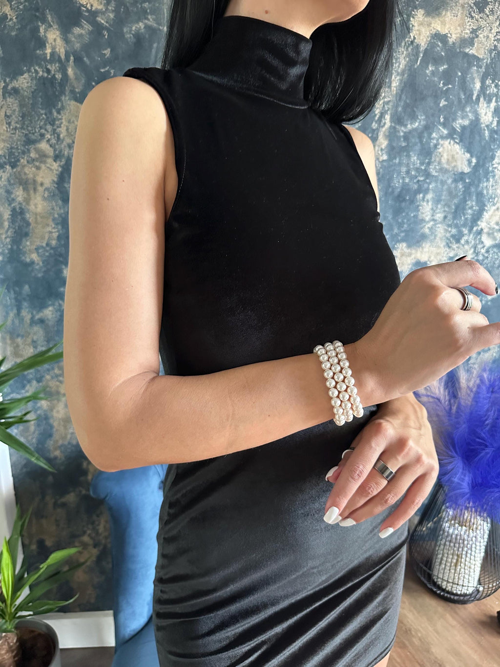 Layered Pearl Bracelet Wedding Jewelry Bridal Accessory Three Strand Design Crystal Pearls Elegant Statement Piece Gold Plated Clasp Premium Quality Craftsmanship Formal Event Jewelry Special Occasion Piece Timeless Elegance Classic Design