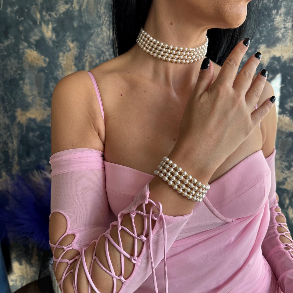 Layered Pearl Choker Necklace Bridal Statement Crystal Jewelry Wedding Accessory White Multi Strand Rhinestone Elegance Formal Tiered Design