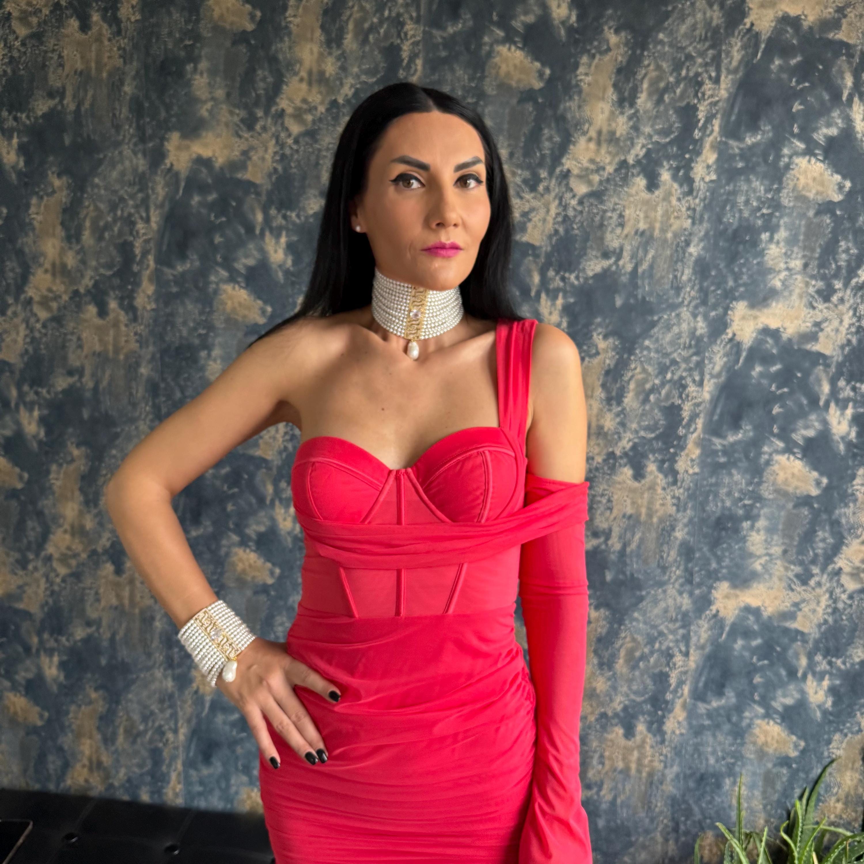 Luxury Statement Necklace Pearl Choker Collection Victorian Style Design Elegant Bridal Jewelry Wedding Day Accessory Formal Event Piece Teardrop Pendant Feature Multi Strand Construction Shell Pearl Material Sophisticated Evening Wear