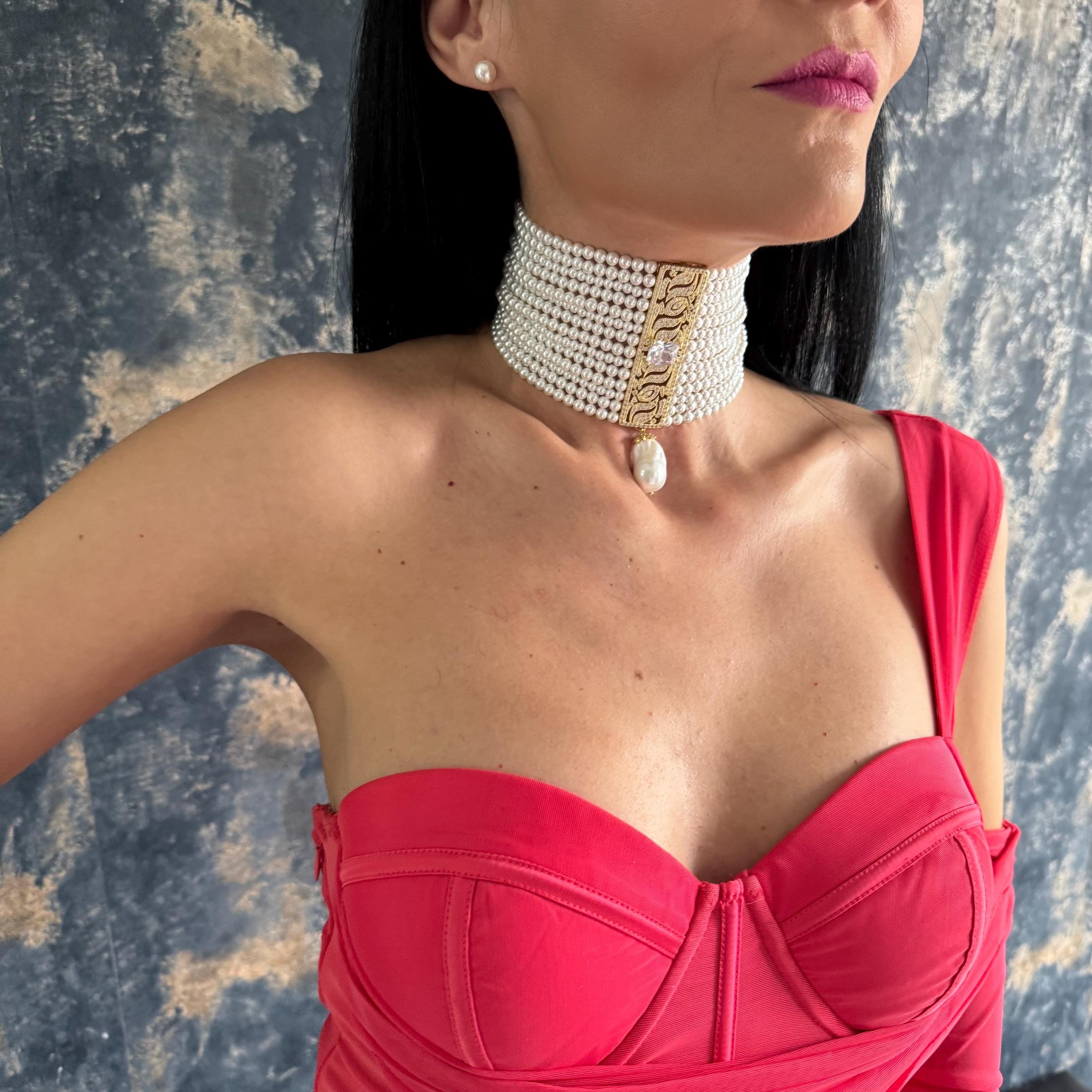 Pearl Choker Necklace Victorian Style Bridal Jewelry Statement Piece Wedding Accessory Formal Event Luxury Gothic Pendant Teardrop Indian