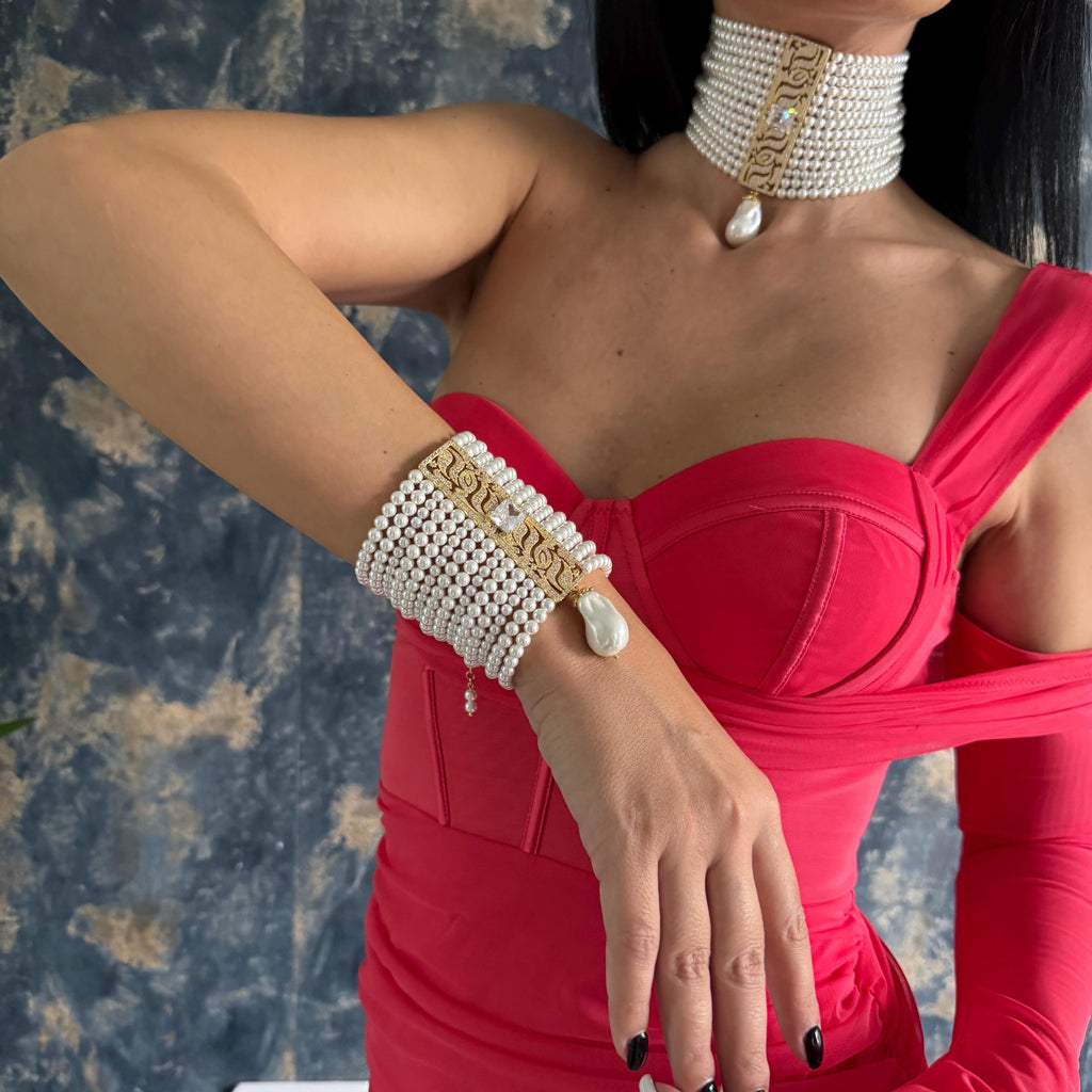 Pearl Cuff Wide Bracelet Custom Wedding Wrist Accessory Party Wear Festival Jewelry Statement Arm Decoration Pearl Charm Formal Occasion