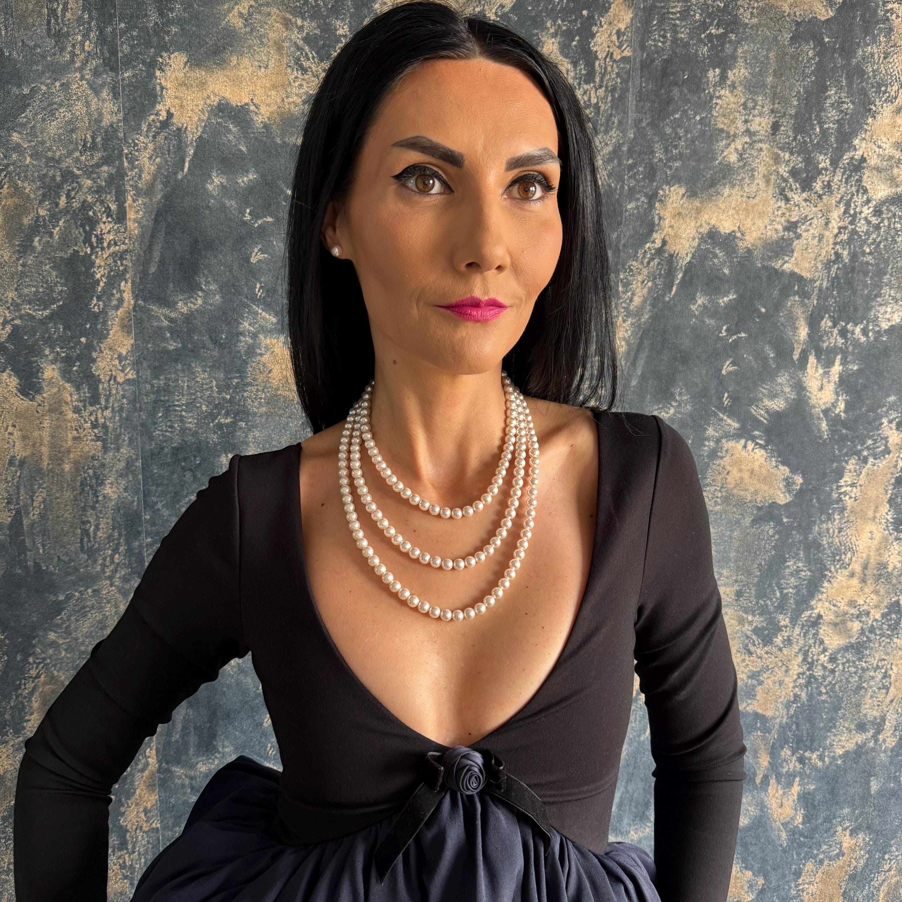 Vintage Style Pearl Set Layered Cascade Necklace Elegant Earring Collection Wedding Day Jewelry Formal Event Accessory Gold Strand Design Multi Layer Construction Classic Timeless Appeal Glamorous Look Beautiful Bridal Set Perfect Gift Idea