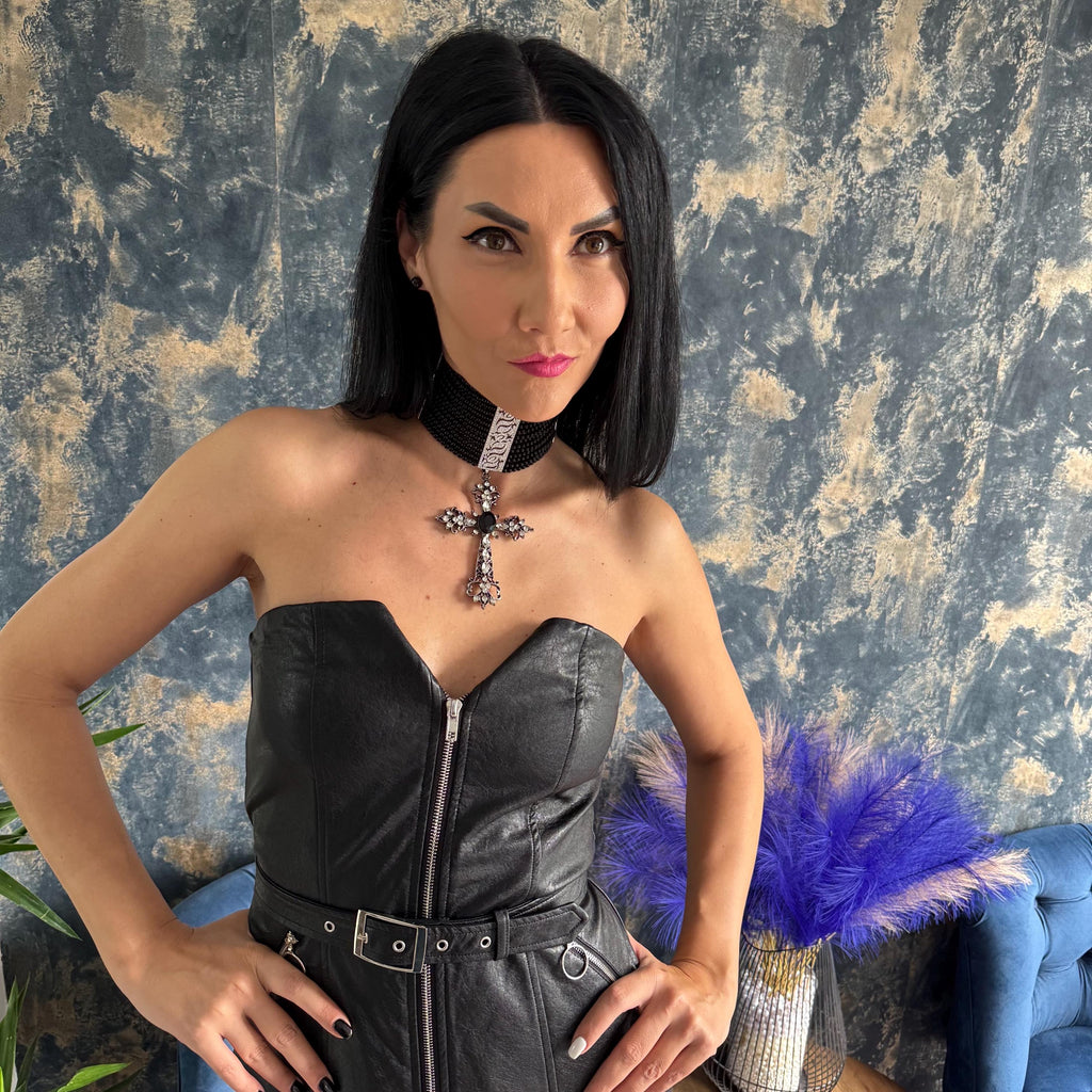 Cross Pendant Choker Black Agate Beads Gothic Necklace Victorian Style Statement Piece Alternative Fashion Accessory Handmade Jewelry Creation Bold Design Aesthetic Zircon Centerpiece Premium Quality Materials Adjustable Length Customizable