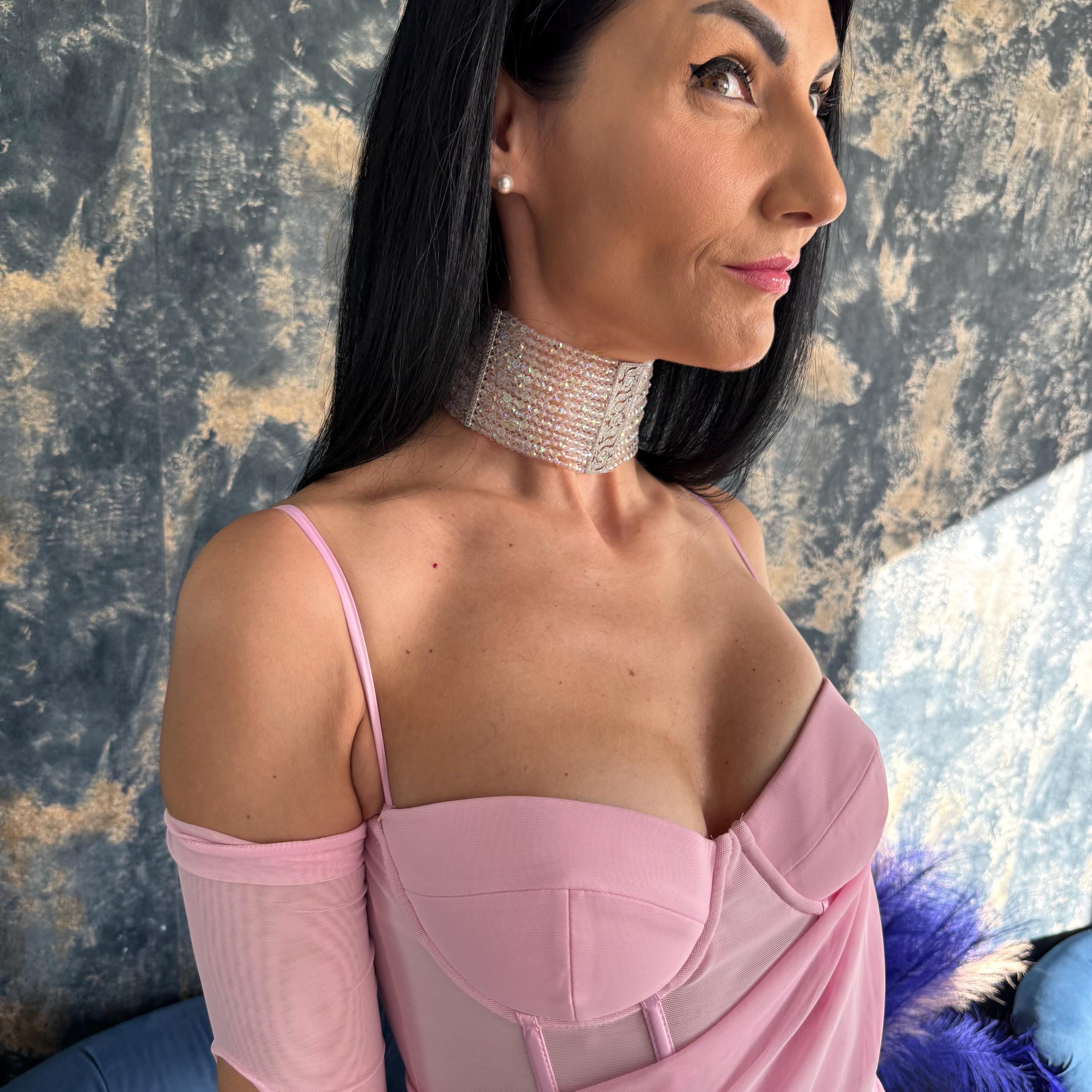 Luxury Wedding Jewelry Crystal Statement Choker Wide Necklace Design Iridescent Glass Beads Faceted Texture Sparkling Silver Finish Handmade Jewellery Gift Elegant Evening Wear Formal Occasion Accessory Special Event Piece Customizable