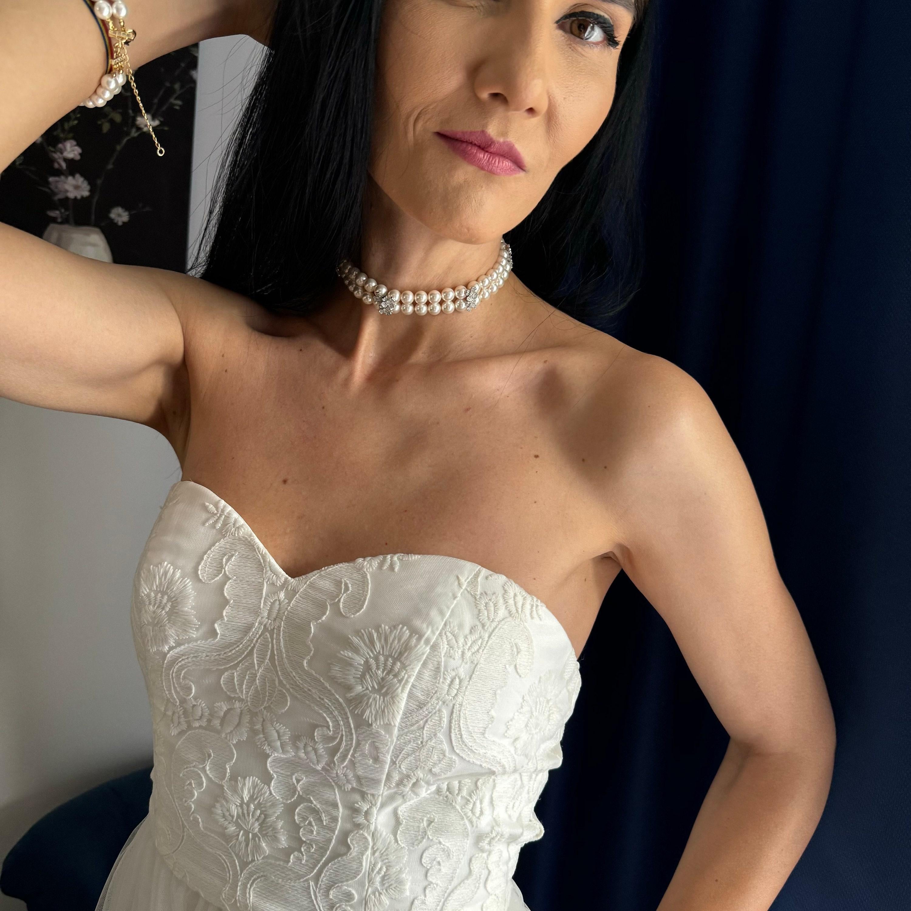 Crystal Pearl Choker Layered Necklace Design Bridal Jewelry Set Wedding Day Accessory White Pearl Collection Diamante Flower Detail Gold Platinum Plated Elements Adjustable Length Option Formal Wear Essential Special Occasion Piece Classic