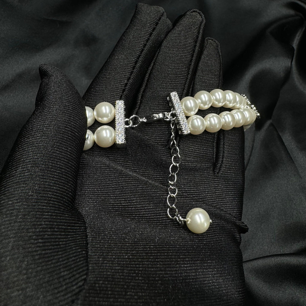 White Pearl Choker Necklace Set Bridal Jewelry Wedding Accessory Formal Layered Crystal Flower Diamante Detail Elegant Design Classic Multi