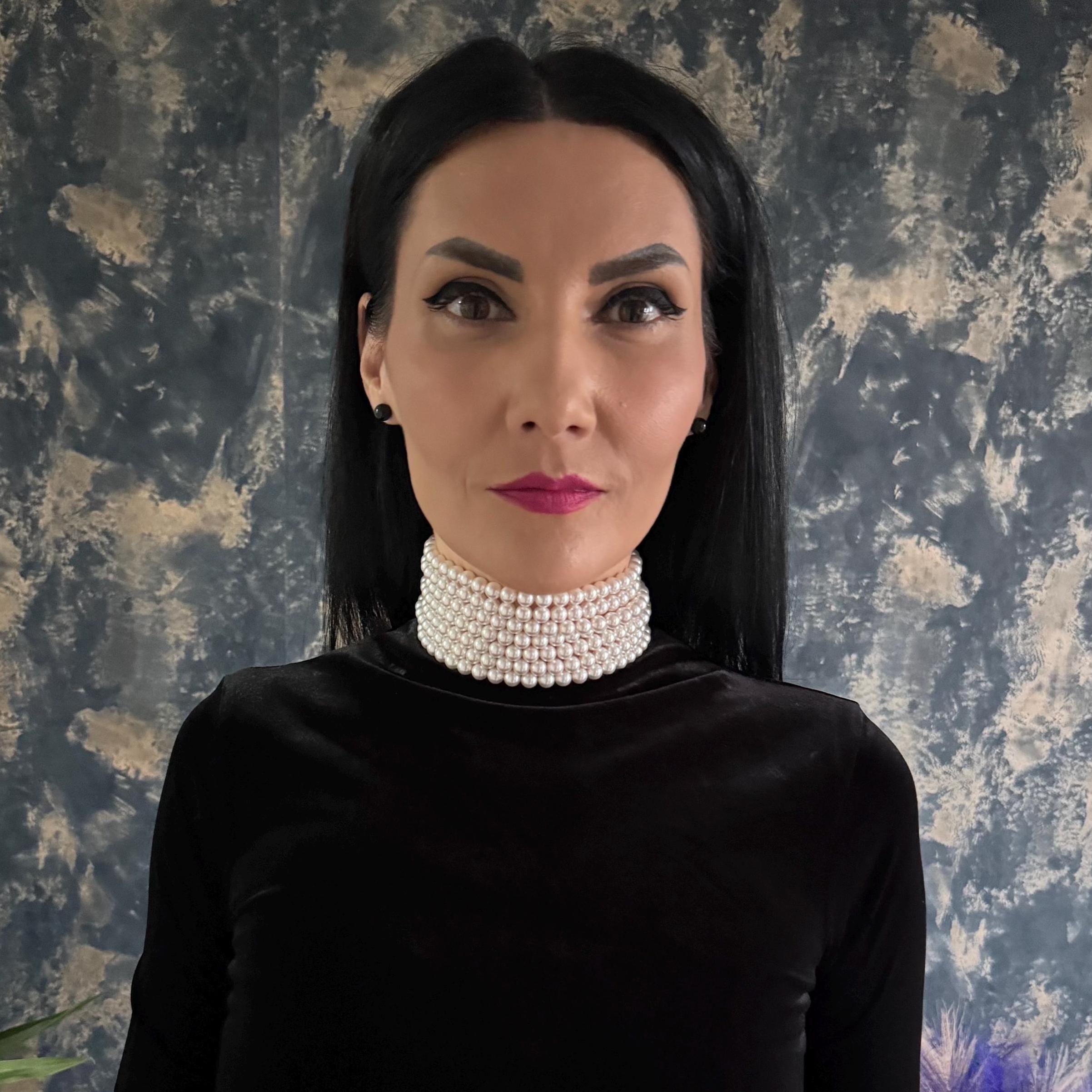 Pearl Choker Necklace Wedding Jewelry Vintage Style Elegant Accessory Multi Layer Statement White Chunky Design Formal Wear 7 Strand Luxury