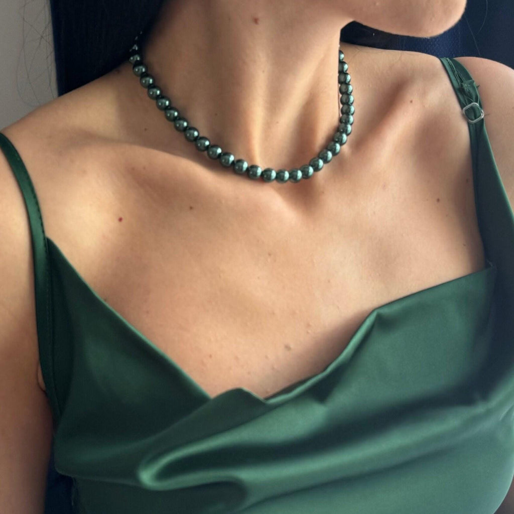 Statement Piece Necklace Green Pearl Choker Elegant Design Classic Jewelry Collection Formal Event Essential Sophisticated Accessory Premium Quality Construction Glossy Pearl Beads Gold Clasp Option Luxury Appearance Versatile Style Wedding