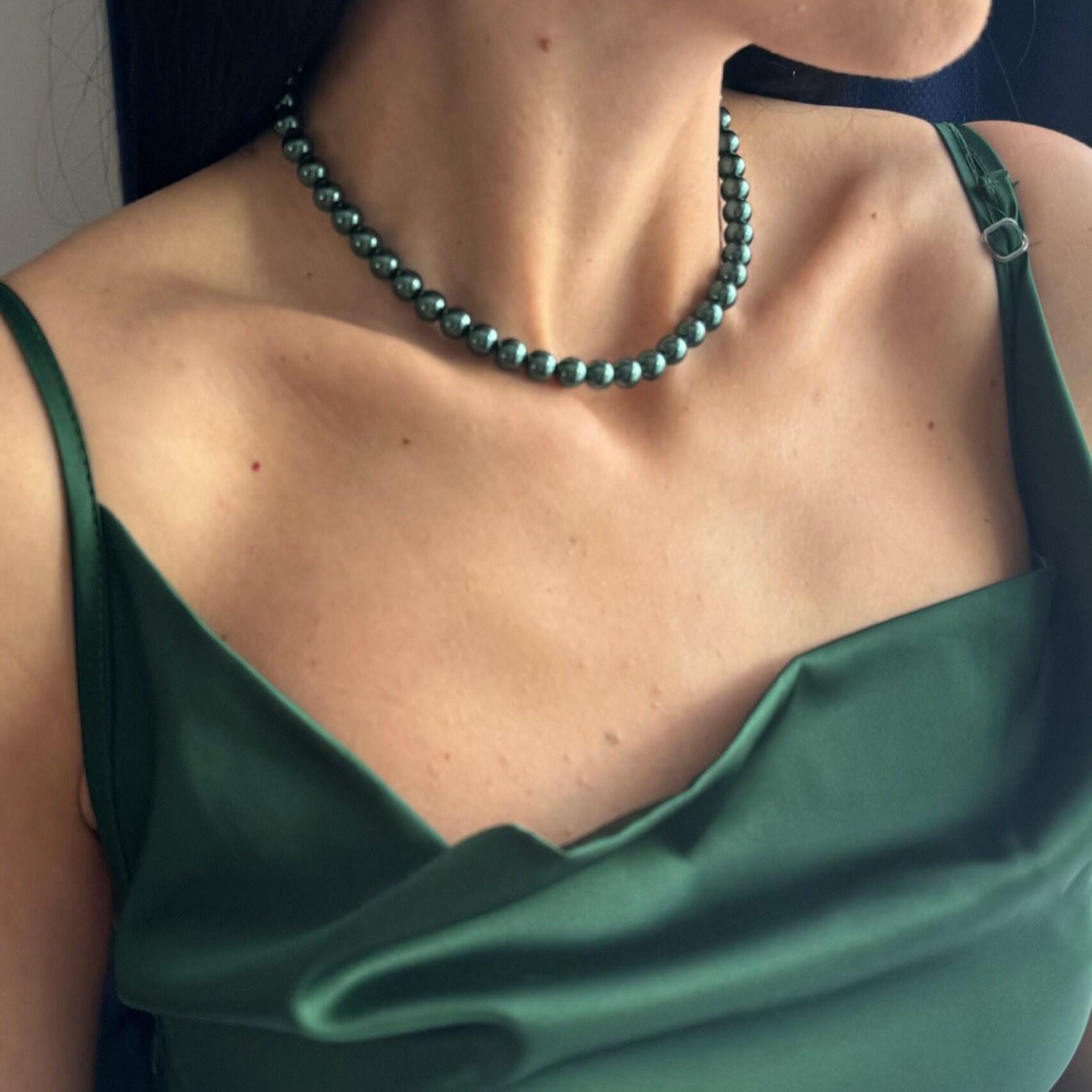 Statement Piece Necklace Green Pearl Choker Elegant Design Classic Jewelry Collection Formal Event Essential Sophisticated Accessory Premium Quality Construction Glossy Pearl Beads Gold Clasp Option Luxury Appearance Versatile Style Wedding
