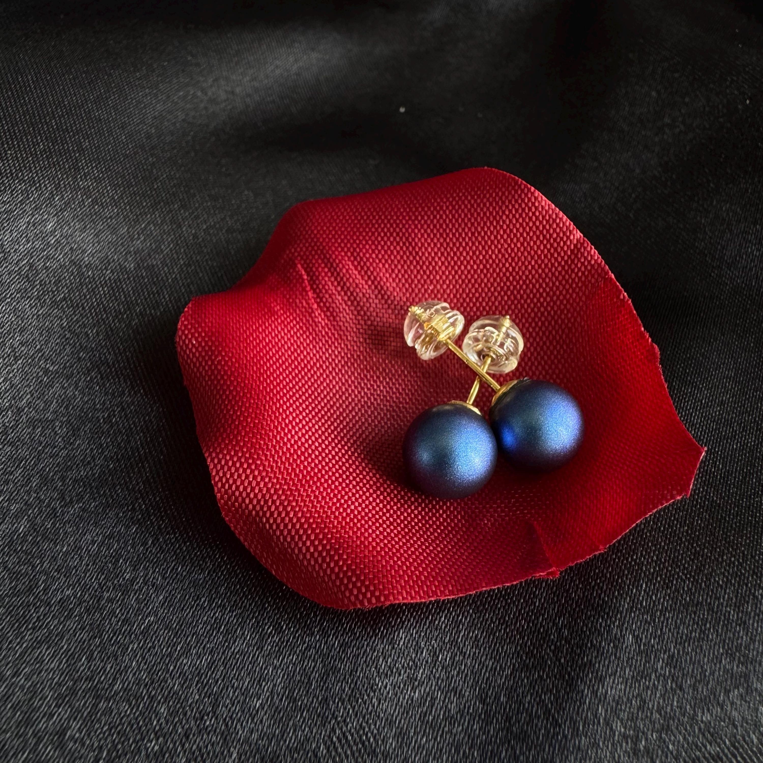 Blue Pearl Earring Gift Idea for Bridesmaid Jewelry Birthday Present Romantic Box Elegant Accessory Silver Stud Christmas Stocking Filler