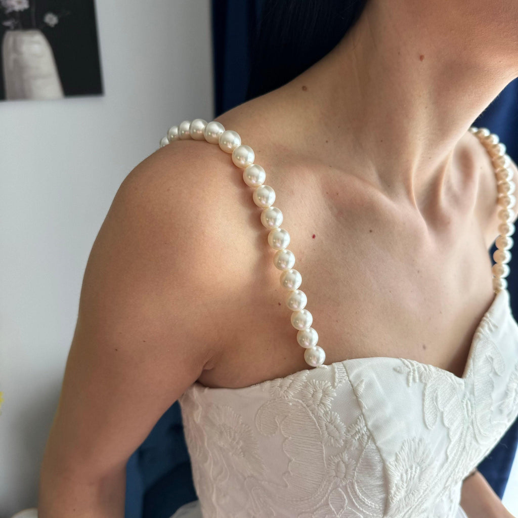 Removable Pearl Accessory Bridal Shoulder Jewelry Wedding Dress Strap Enhancement Elegant Gown Transformation Beautiful Shell Pearl Design Perfect Bride Outfit Essential Sophisticated Wedding Day Styling Attachable Dress Accessory Premium