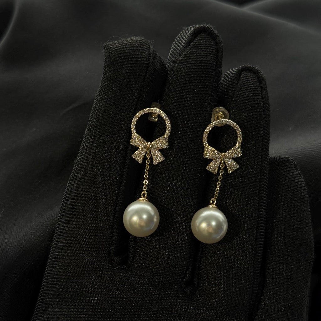 Pearl Wedding Earring Bridal Jewelry Collection Elegant Crystal Design Statement Dangle Drop Style Perfect Bride Accessory Special Day Essential Wedding Celebration Piece Timeless Classic Look Formal Event Jewelry Beautiful Wedding Day