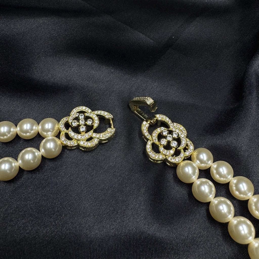 Double Layer Pearl Necklace Vintage Style Accessory Ivory Gold Jewelry Elegant Design Costume Party Accessories Formal Wear Multi Strand