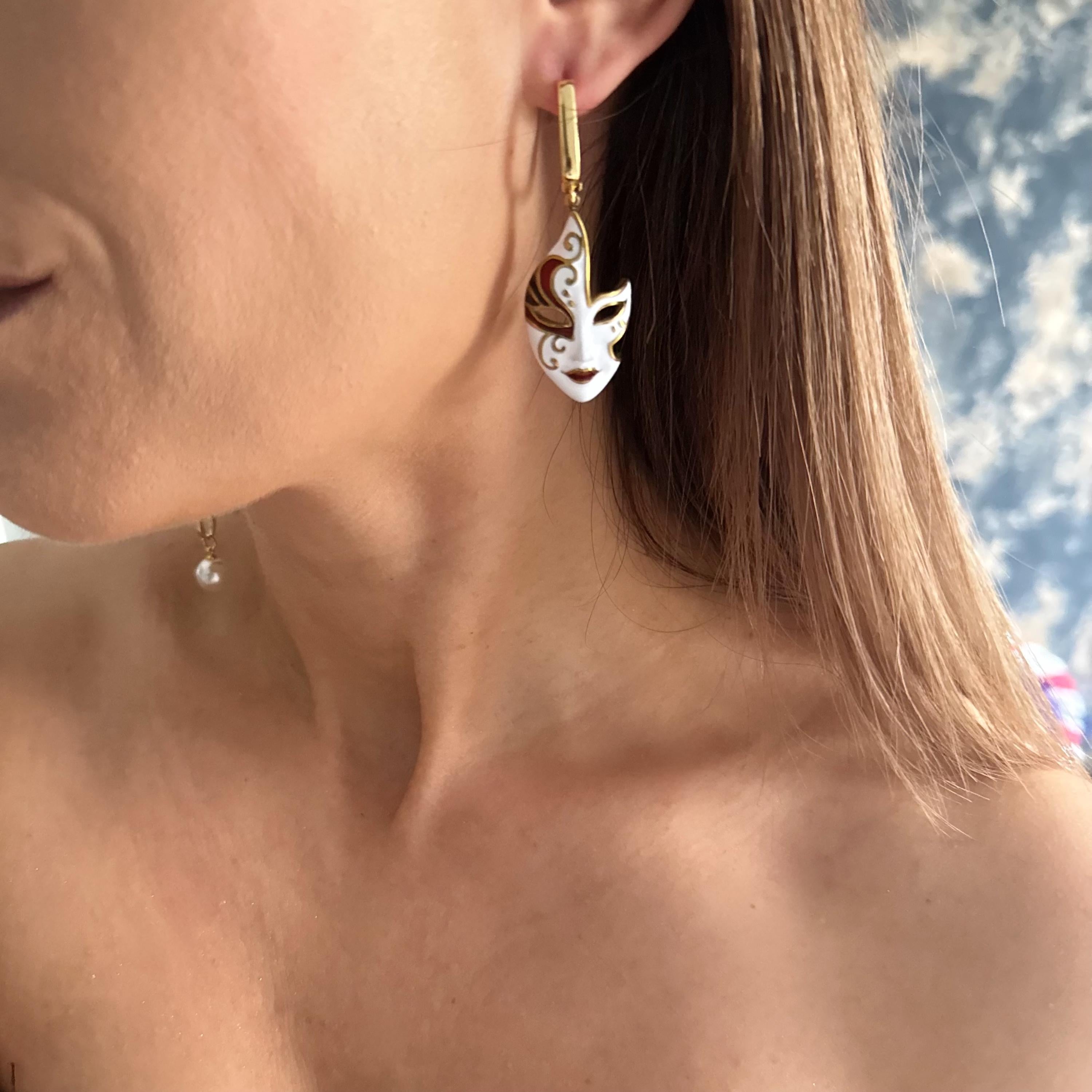 Asymmetrical Earrings Statement Jewelry Handmade Design Unique Gift Venetian Mask Charm Gold Hoop Earring Pearl Drop Crystal Detail Mismatched Style Evening Wear Formal Events Carnival Accessory White Gold Details Artistic Creation