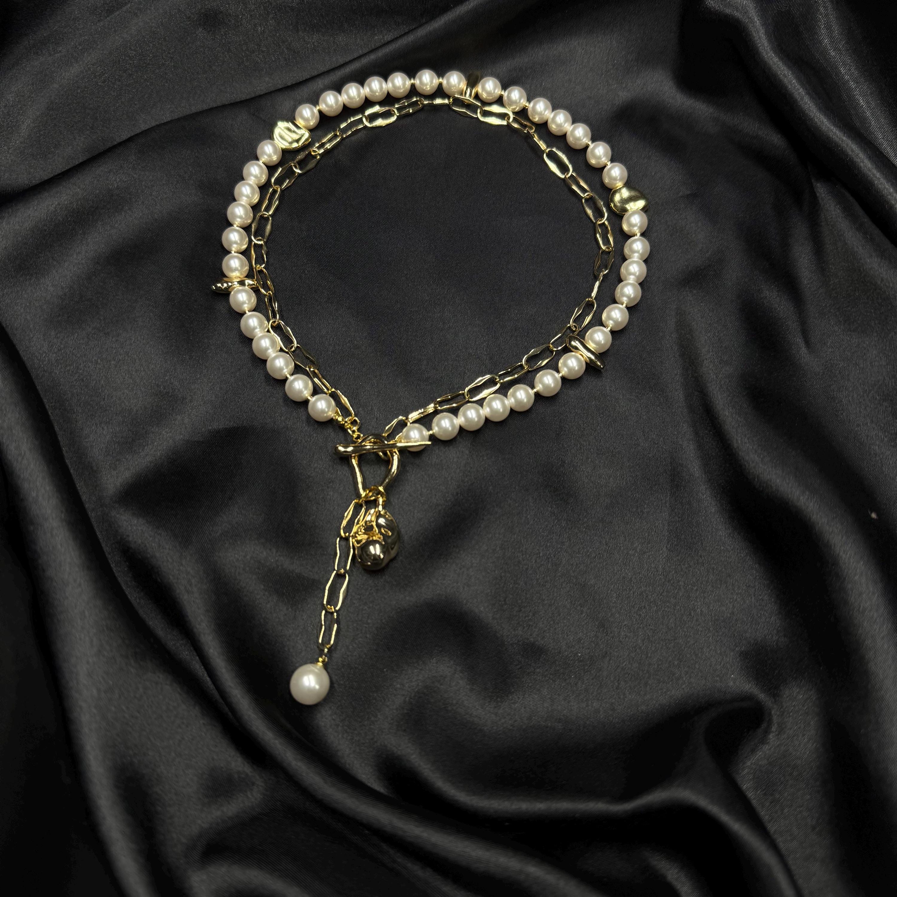 Wedding Accessory Collection Pearl Crystal Necklace Gold Plated Design Elegant Jewelry Piece Toggle Clasp Feature Dainty Chain Construction Teardrop Pendant Detail Classic Style Element Bridal Essential Perfect Gift Idea Premium Quality