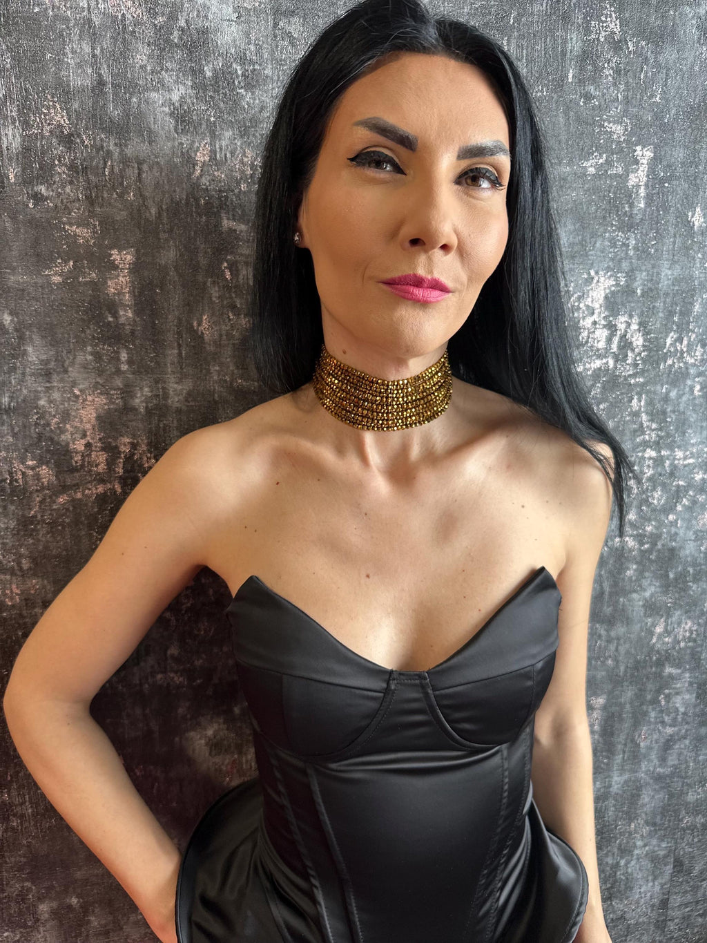 Statement Gold Choker Necklace Retro Statement Piece Vintage Style Jewelry Gift Her Elegant Accessory Multi Strand Crystal Bead Collar