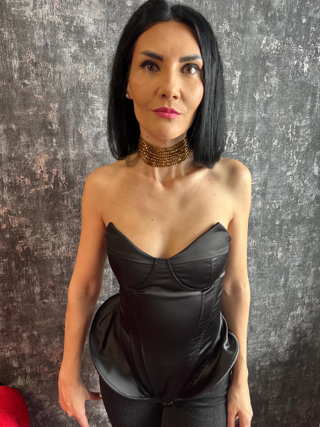 Statement Gold Choker Necklace Retro Statement Piece Vintage Style Jewelry Gift Her Elegant Accessory Multi Strand Crystal Bead Collar