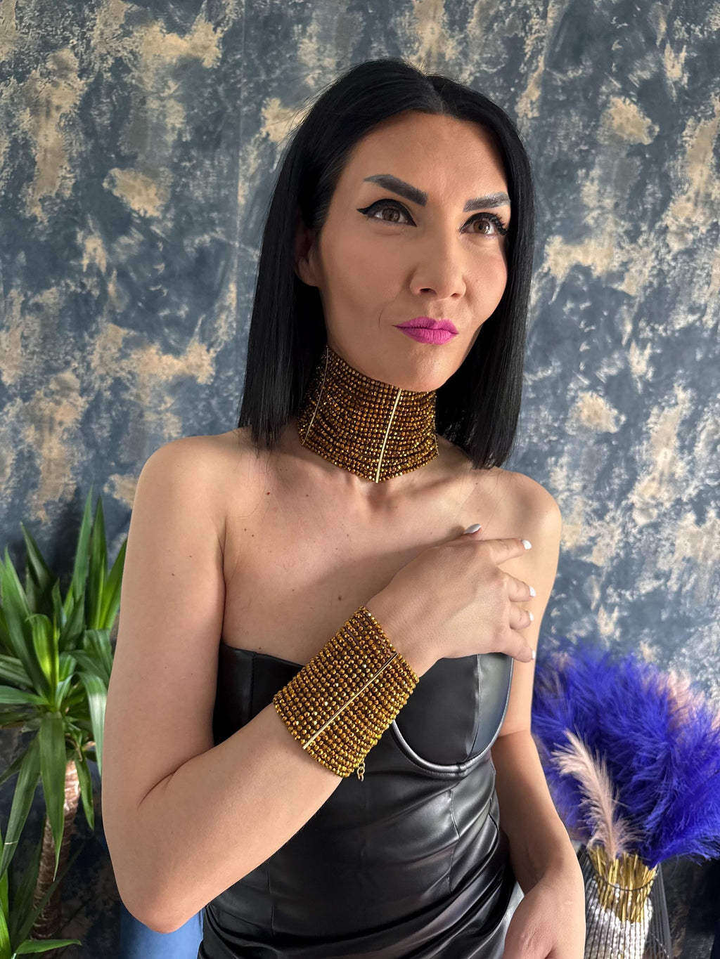 Fashion Forward Necklace Gold Statement Piece Egyptian Style Design Festival Jewelry Collection Handmade Elegant Accessory Wedding Event Wear Costume Jewellery Inspiration Celebrity Style Choker Glass Beaded Pattern Custom Length Option