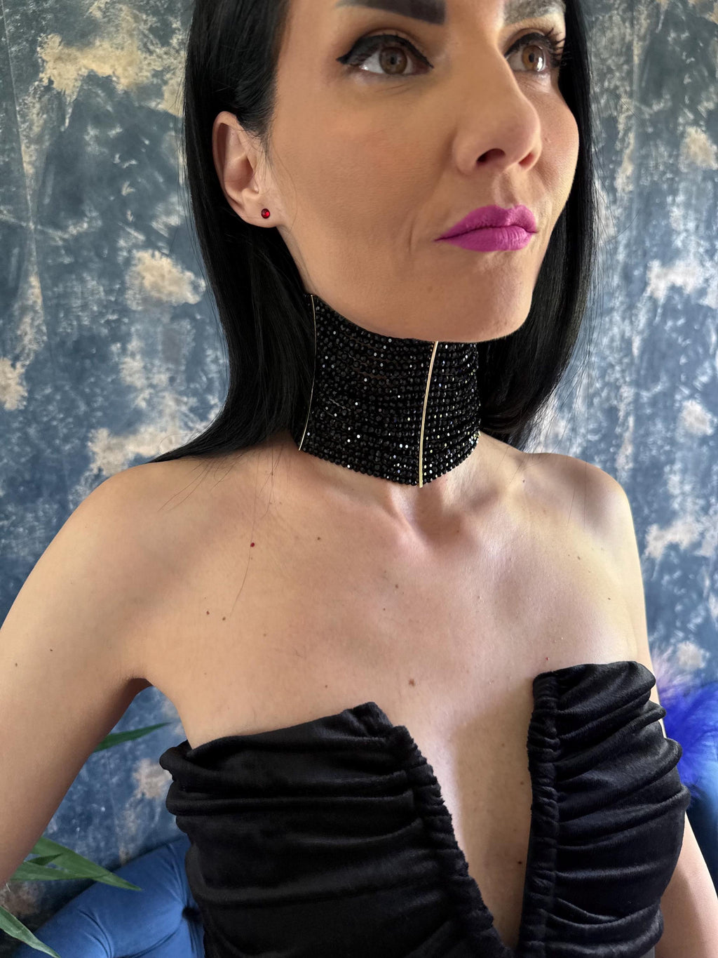 Gothic Statement Jewelry Wide Collar Choker Necklace Black Glass Bead Multi Strand Victorian Design Dramatic Evening Formal Wear Adjustable Chain Costume Jewellery Neck Piece Bold Fashion Accessory Special Occasion Style Retro Collection