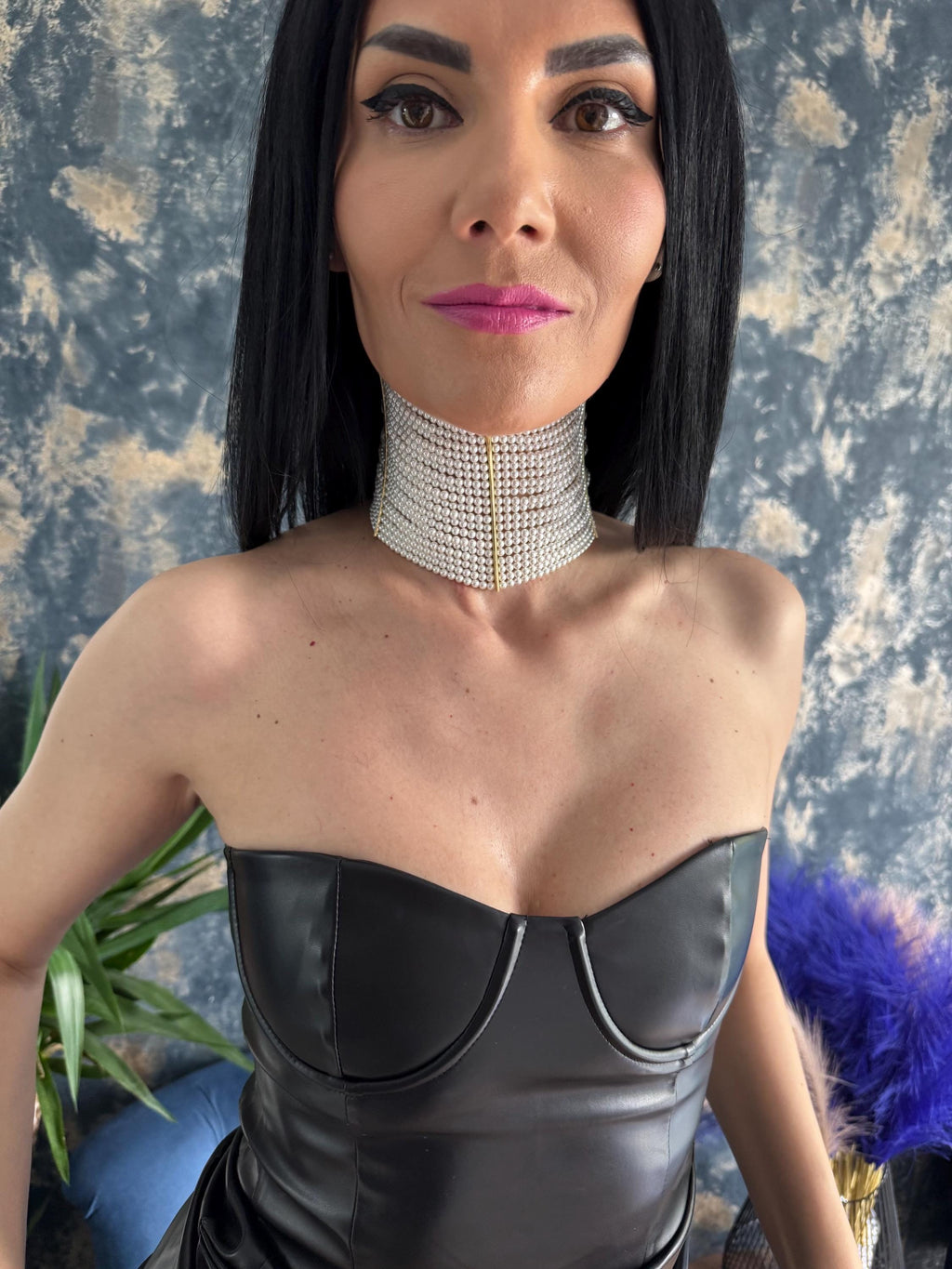 Statement Necklace Layered Pearl Choker Wide Collar Design Multi Strand Wedding Jewelry Elegant White Pearls Handmade Formal Accessory Bold Evening Gala Necklace Luxury Gift Bride Sophisticated Style Ceremony Jewelry Collection Dramatic