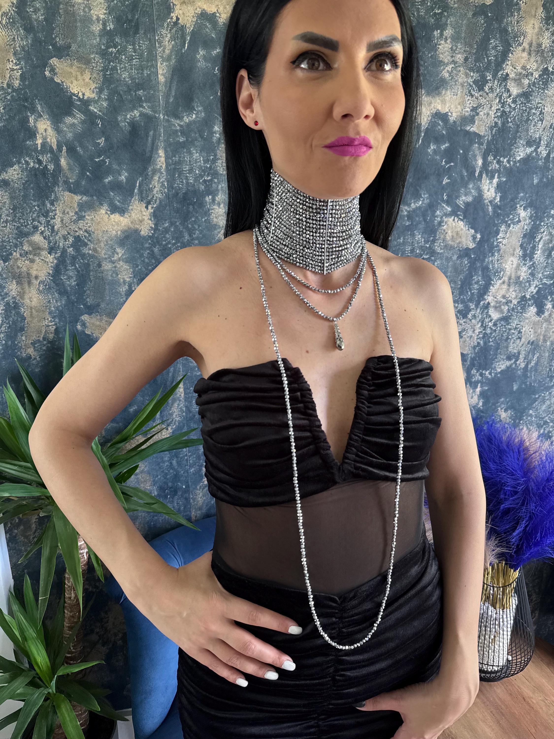 wide crystal choker rhinestone choker necklace multi row choker diamante choker silver collar necklace bridal choker necklace platinum plated choker crystal collar necklace statement choker silver prom necklace women wedding jewellery gift glass bead choker thick rhinestone choker sparkly choker necklace cocktail necklace silver