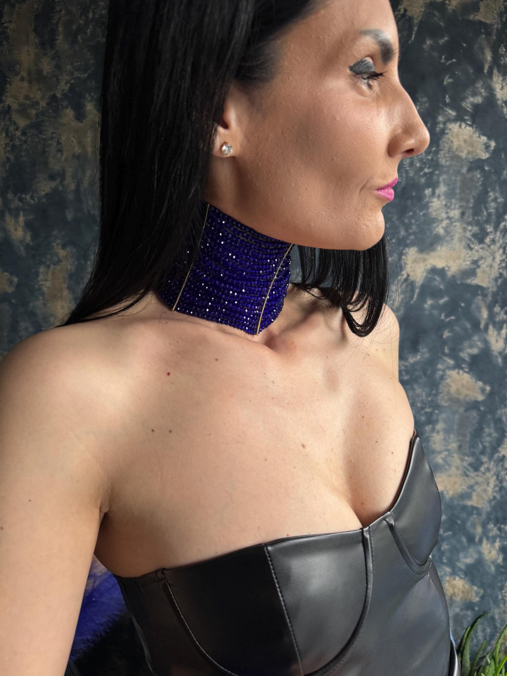 necklace queen necklace dramatic choker couture style jewelry runway jewelry gothic glam necklace gala jewelry stage necklace maximalist jewelry royal blue collar Royal Blue Queen Choker, Regal Statement Collar Necklace, Fantasy Inspired Luxury Jewellery, Dramatic Handmade Neckpiece