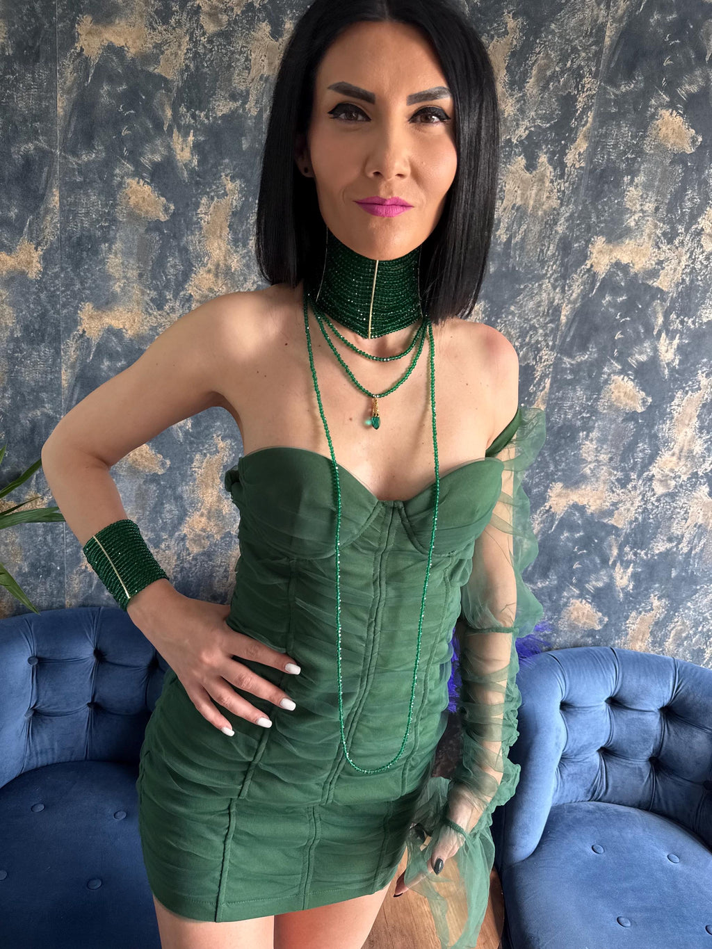 Emerald Green Choker – Bold Statement Dramatic Evening Jewelry