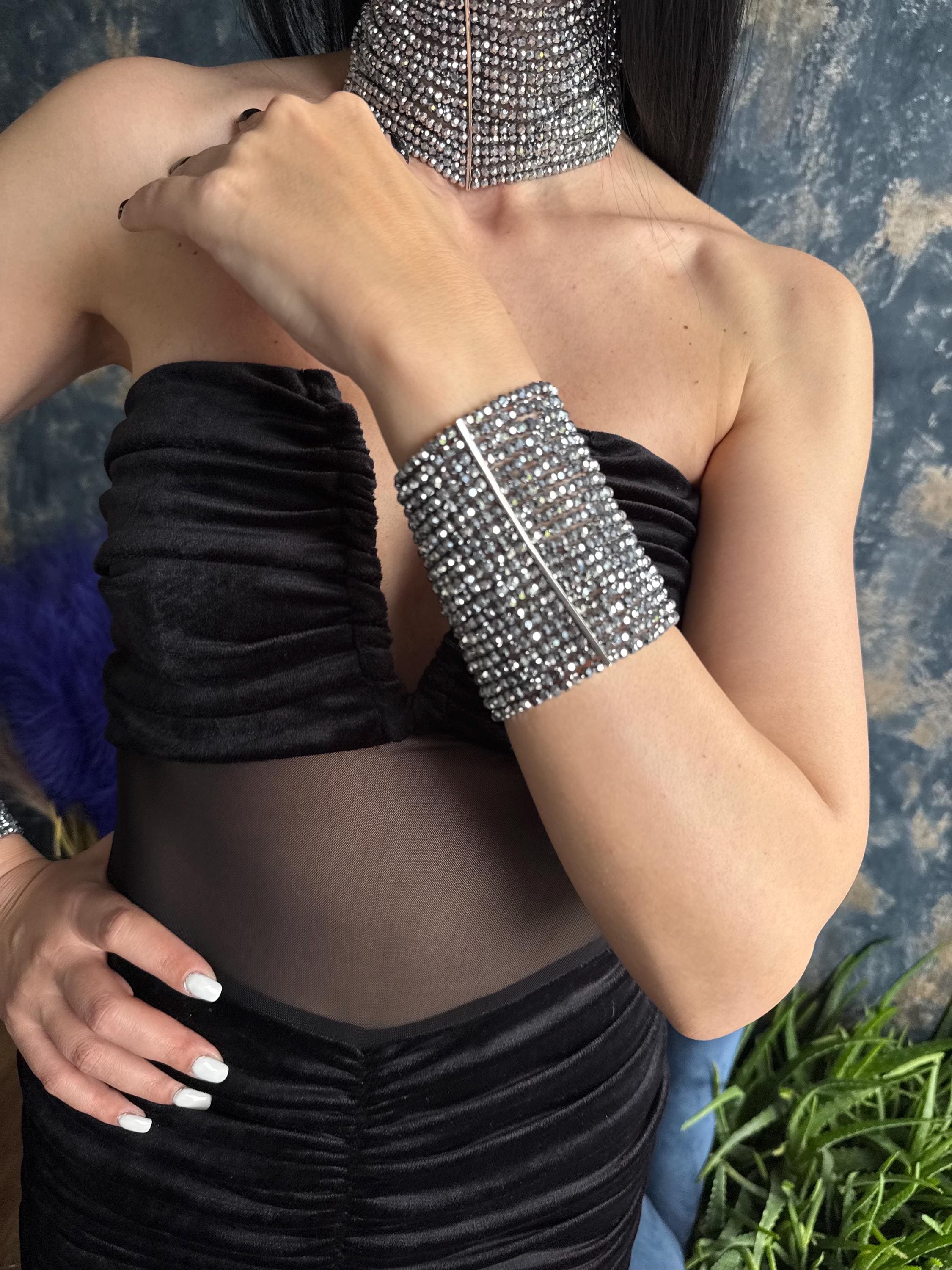 Silver Statement Cuff Bracelet Wide Beaded Bracelet Crystal Glass Bracelet Platinum Plated Bracelet Prom Jewellery Evening Bracelet
Wide Silver Bracelet Multi Strand Beaded Cuff Sparkly Crystal Bracelet Glamorous Statement Jewellery, Wedding Guest Bracelet
Silver Faceted Bead Bracelet Chunky Statement Bracelet Platinum Plated Cuff Bridal Bracelet Pageant Jewellery Luxury Silver Bracelet Wide Crystal Cuff Bracelet Formal Event Jewellery Prom Bracelet Sparkly Wrist Cuff