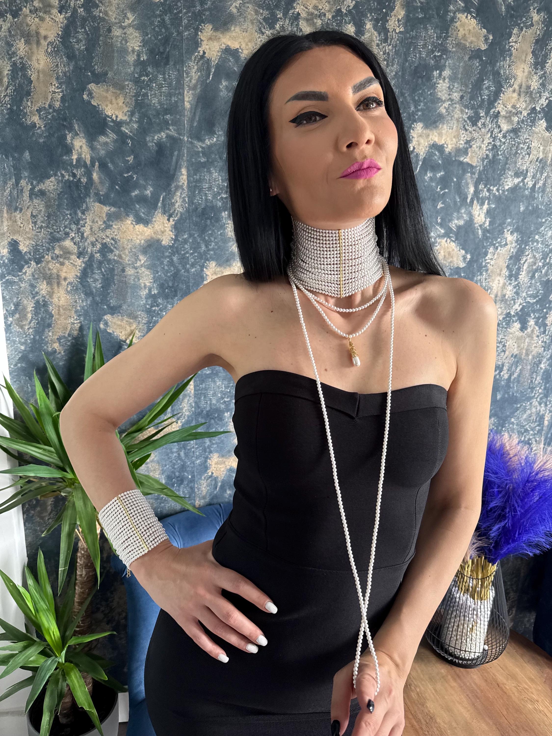 Wide Pearl Choker Necklace Multi Strand Statement Collar Bridal Wedding Jewelry Elegant Luxury Accessory Gold Party Wear Gift for Her