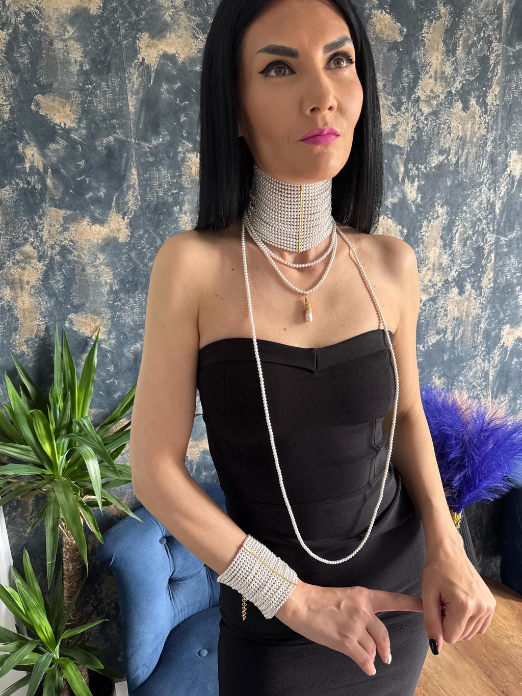Wide Pearl Choker Necklace Multi Strand Statement Collar Bridal Wedding Jewelry Elegant Luxury Accessory Gold Party Wear Gift for Her